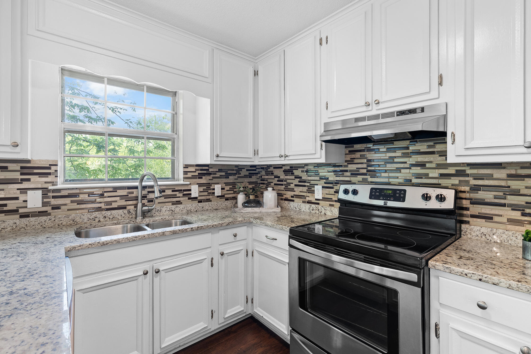 7005 Sportsman Drive