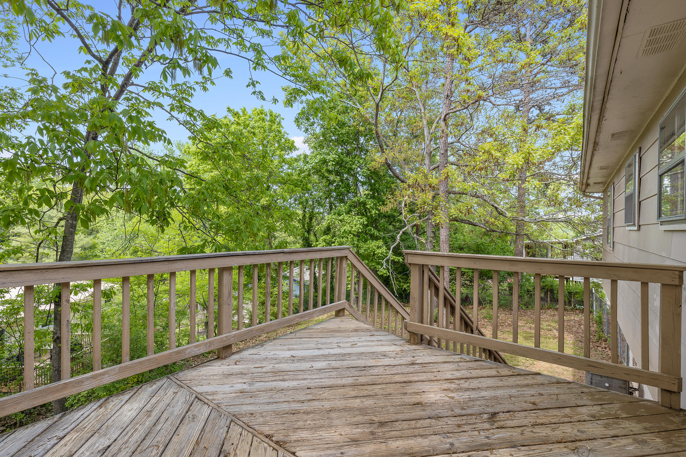 7005 Sportsman Drive