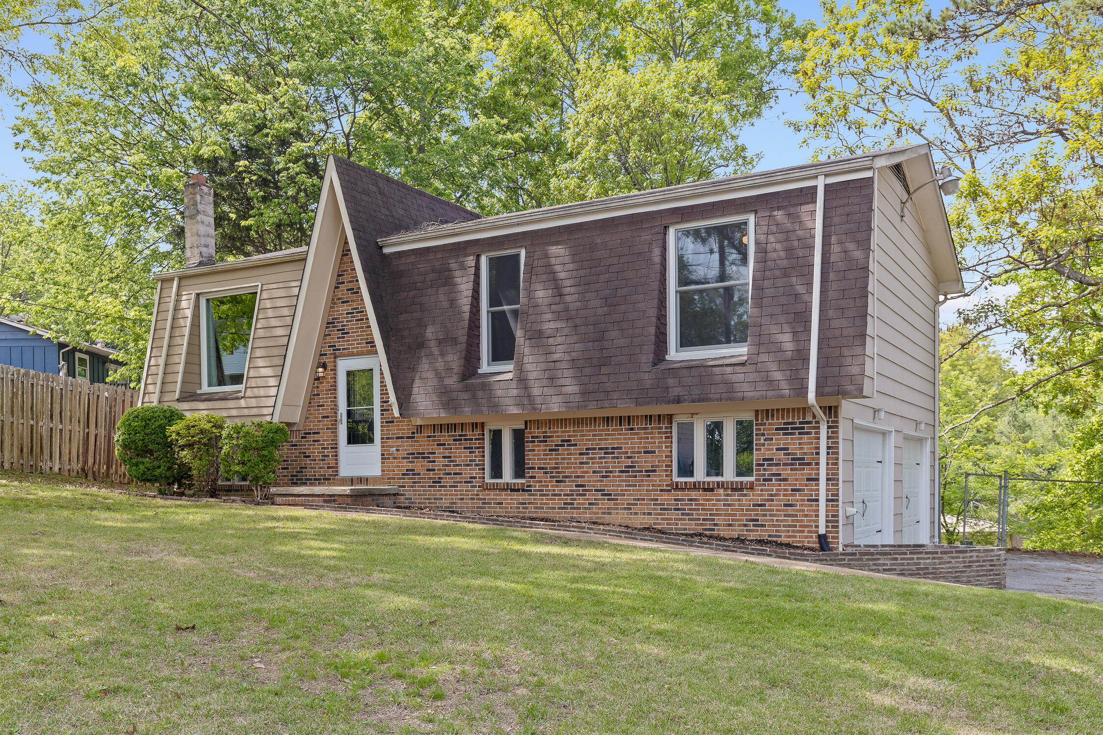 7005 Sportsman Drive