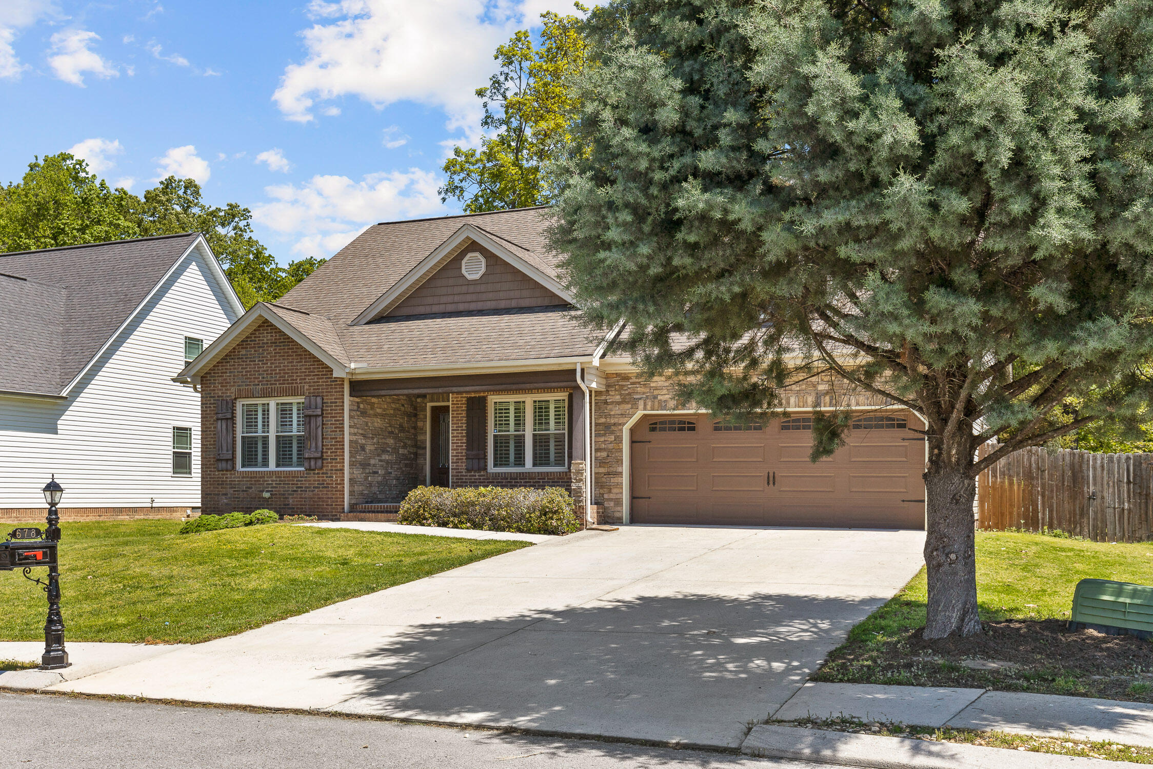 678 Soaring Eagle Circle