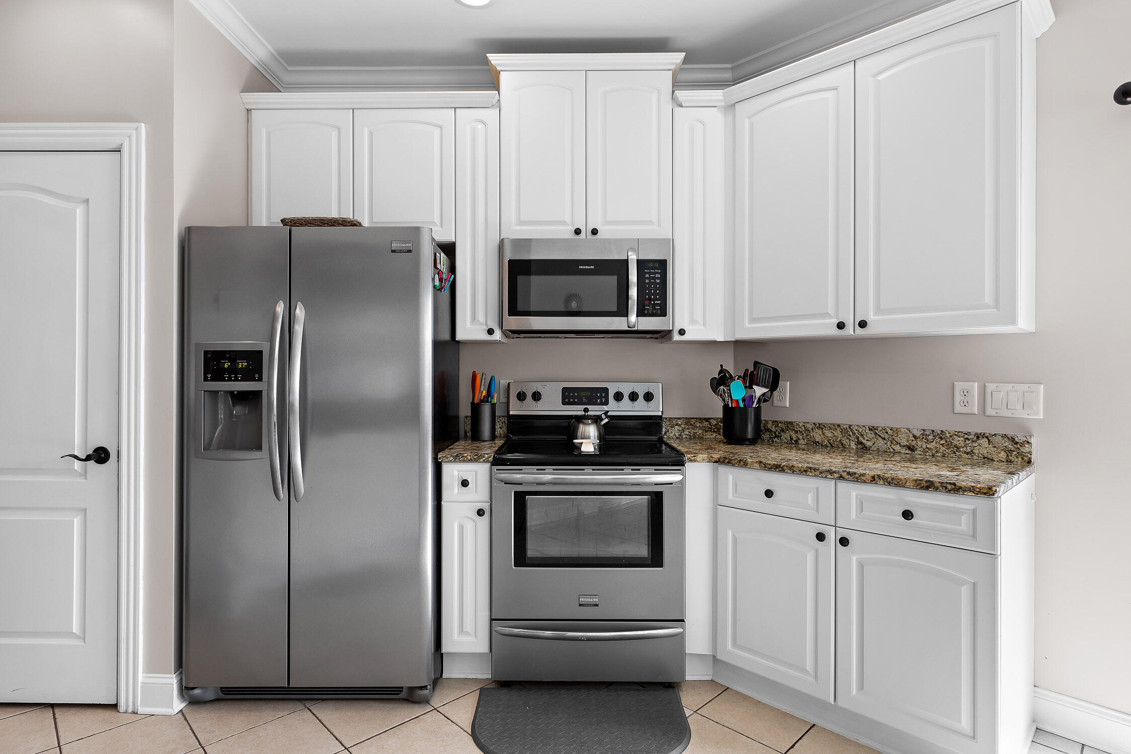 1101 Renaissance Court