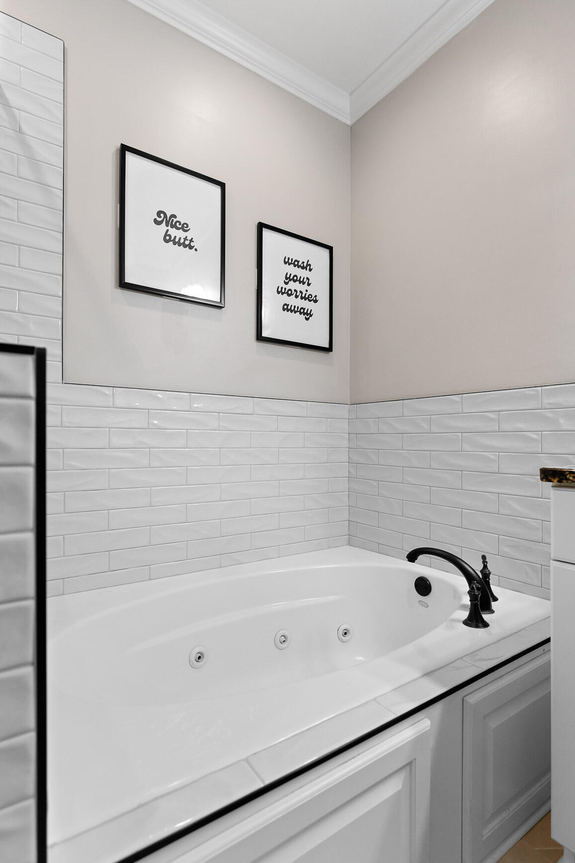 1101 Renaissance Court