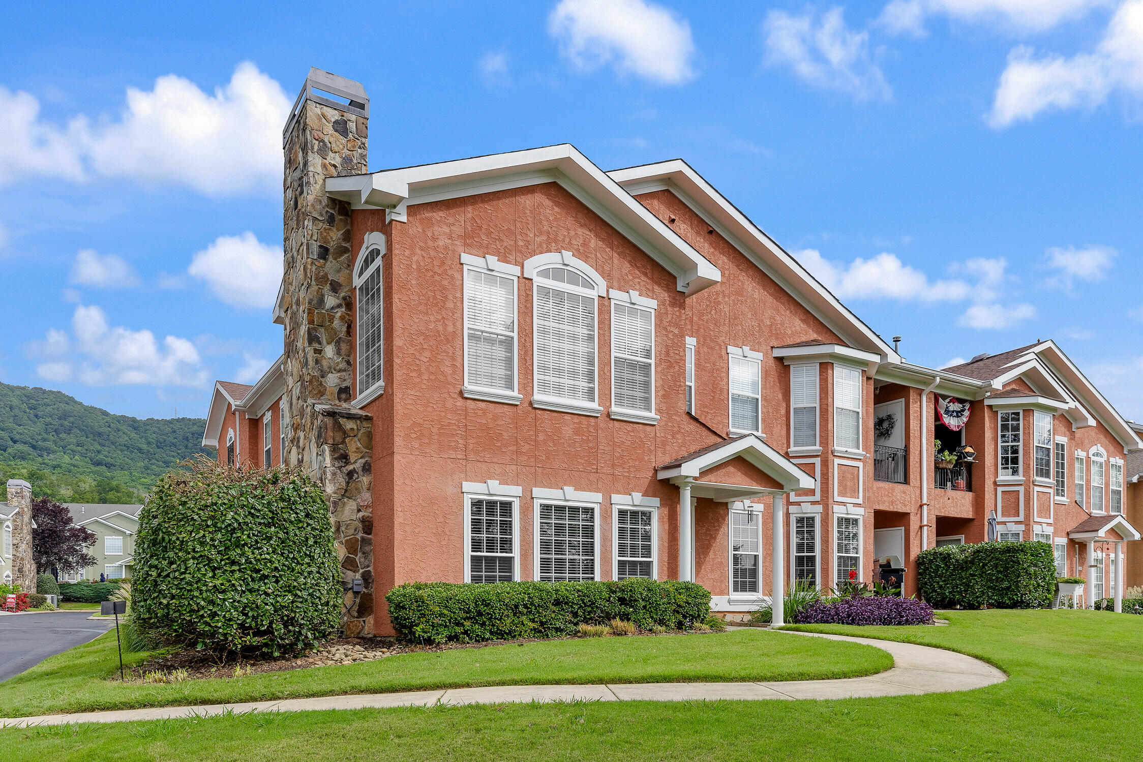 1101 Renaissance Court