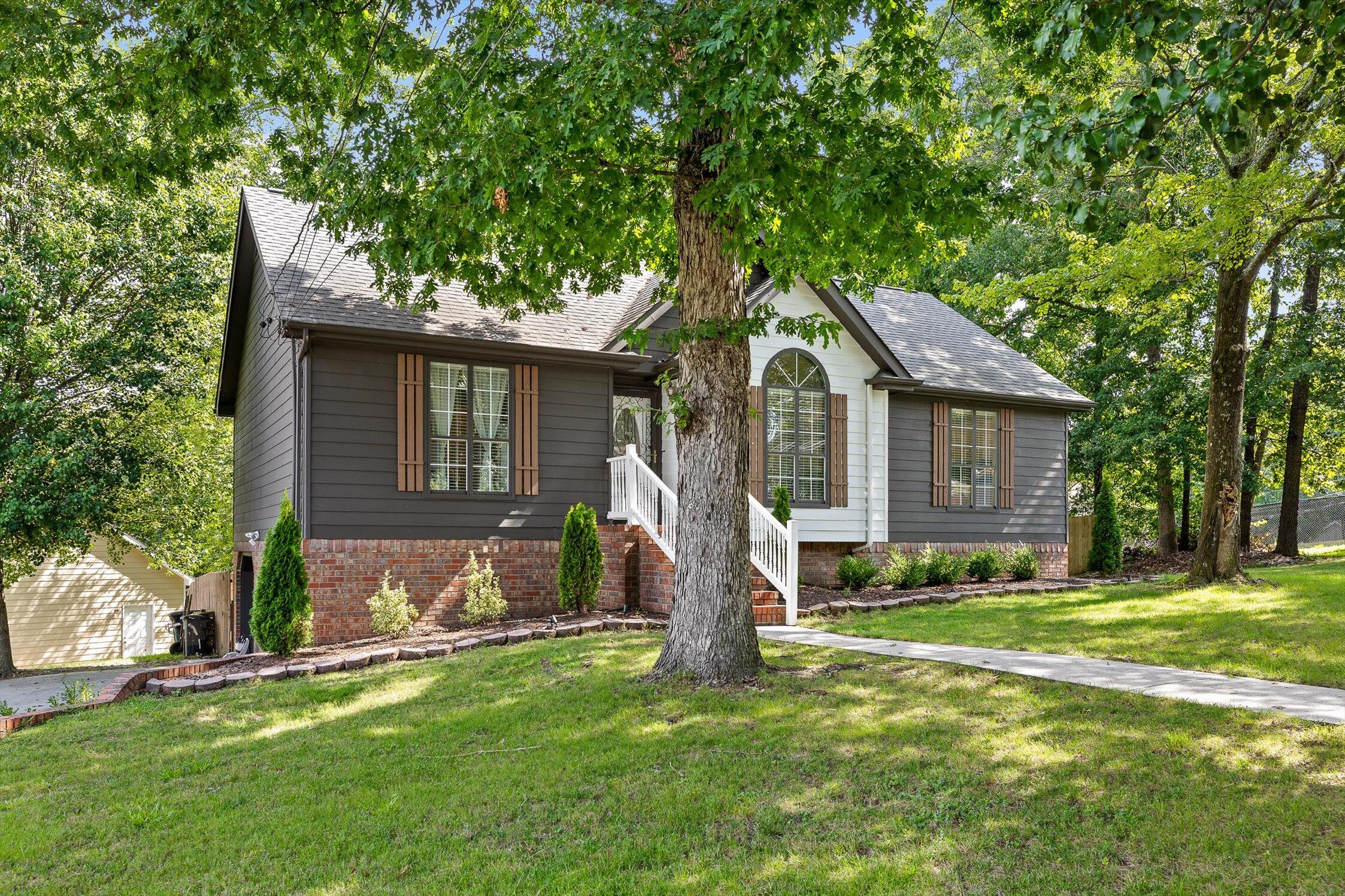709 Northbrook Drive