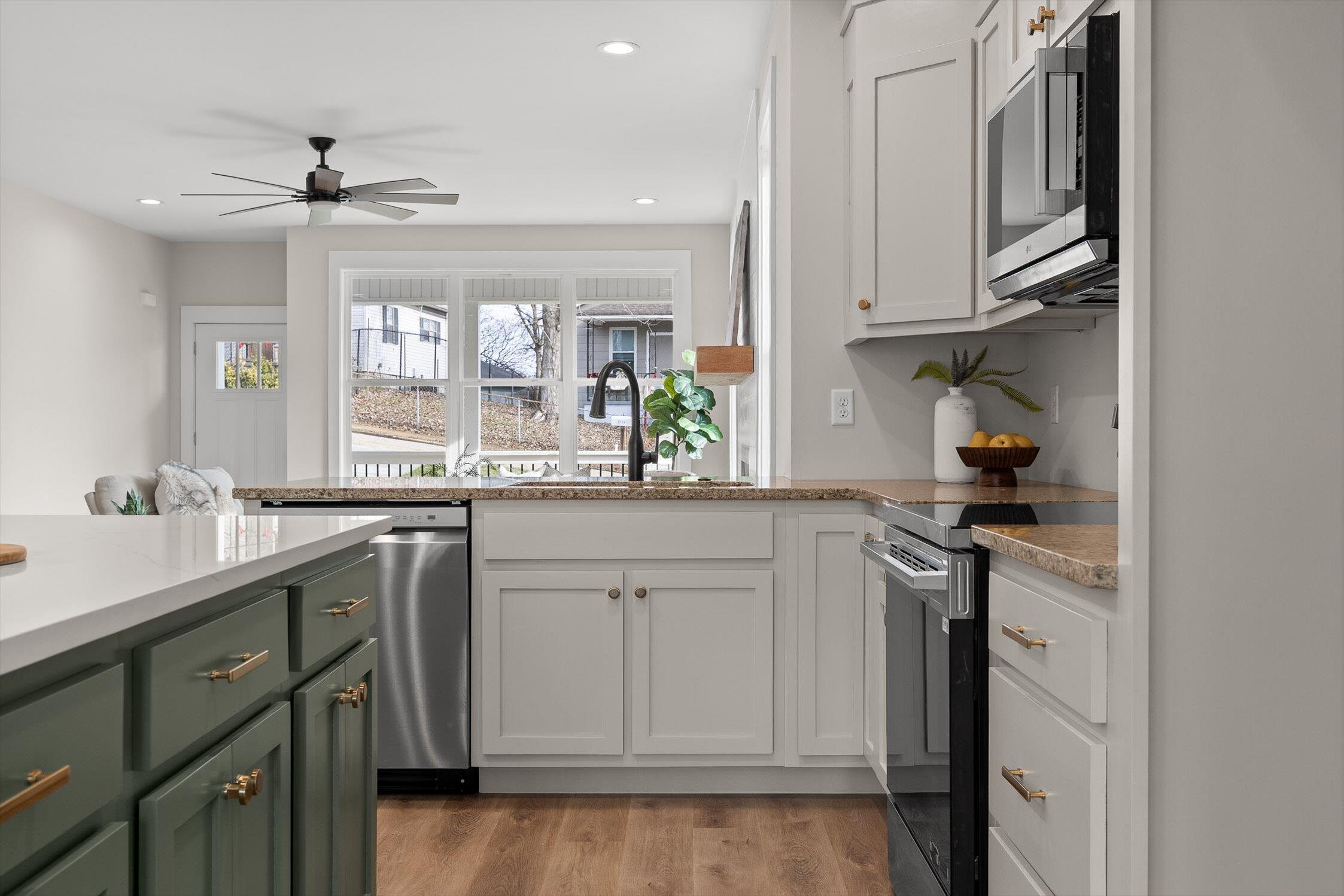 3393 Northrop Street