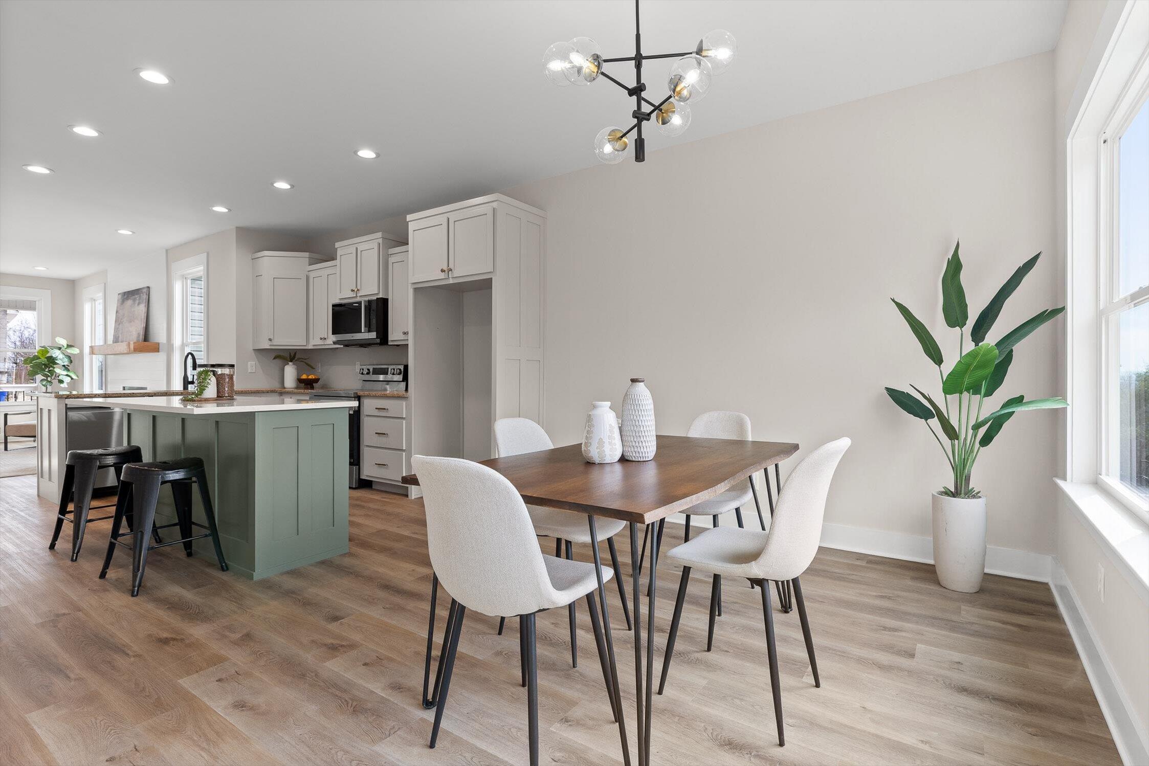 3393 Northrop Street