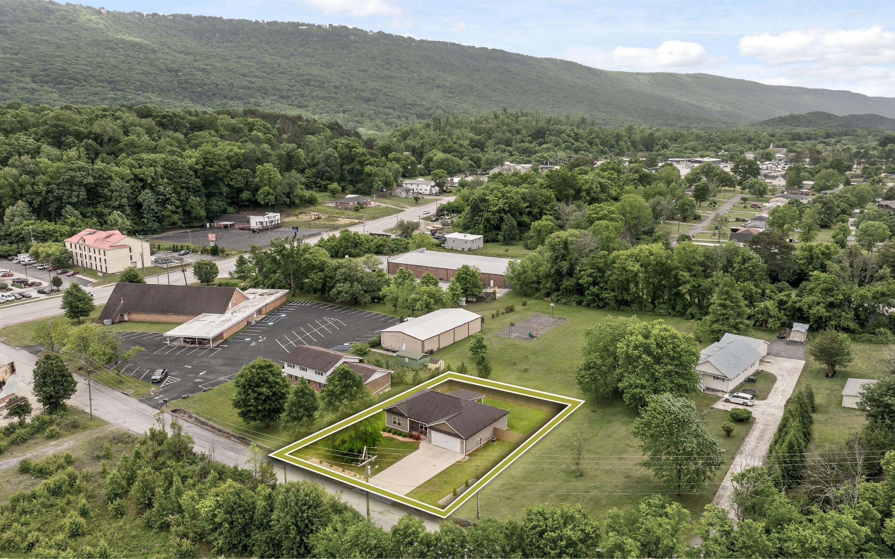 3212 Parker Lane