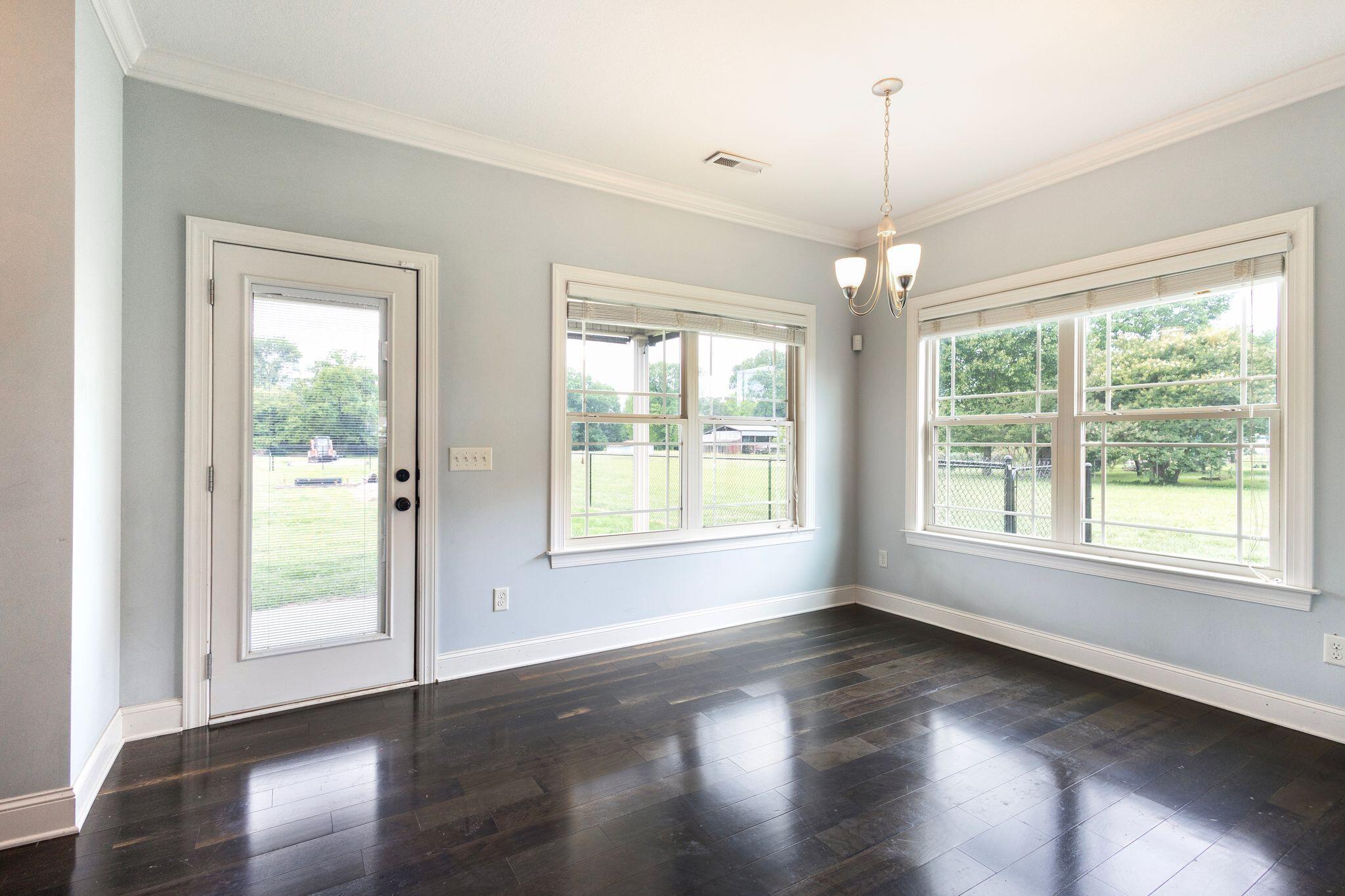 6854 Robin Drive