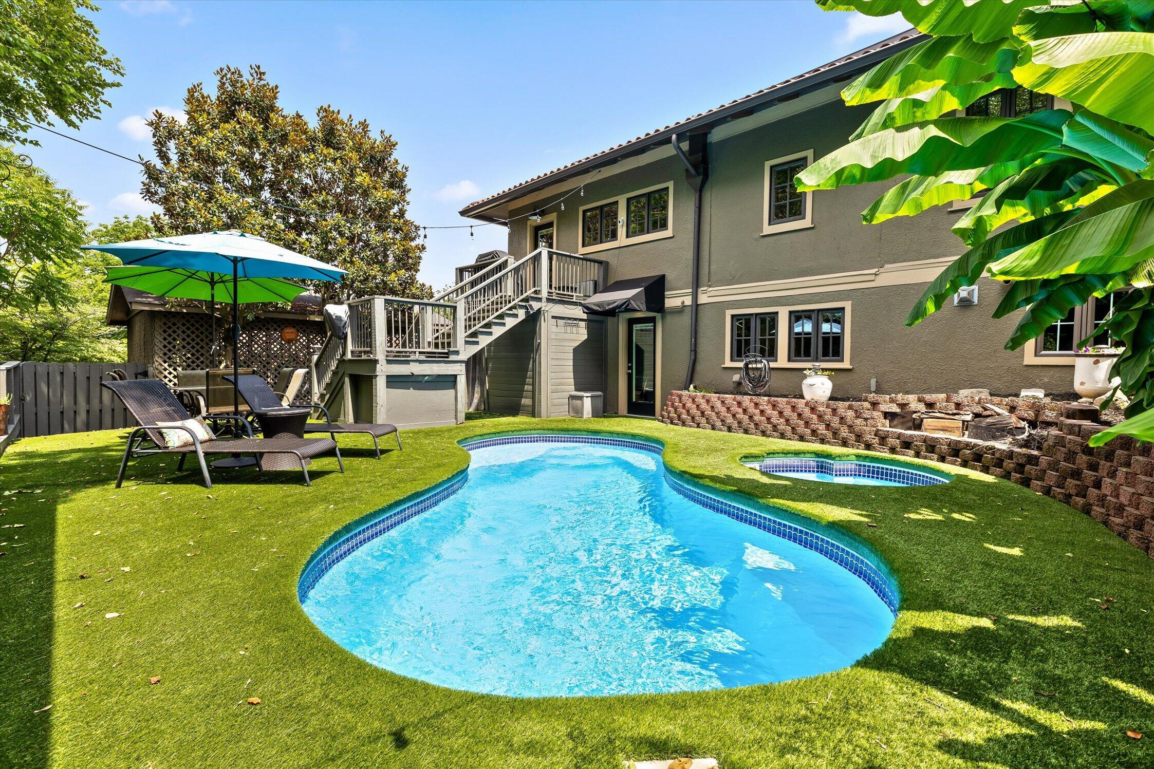 3403 Alta Vista Drive