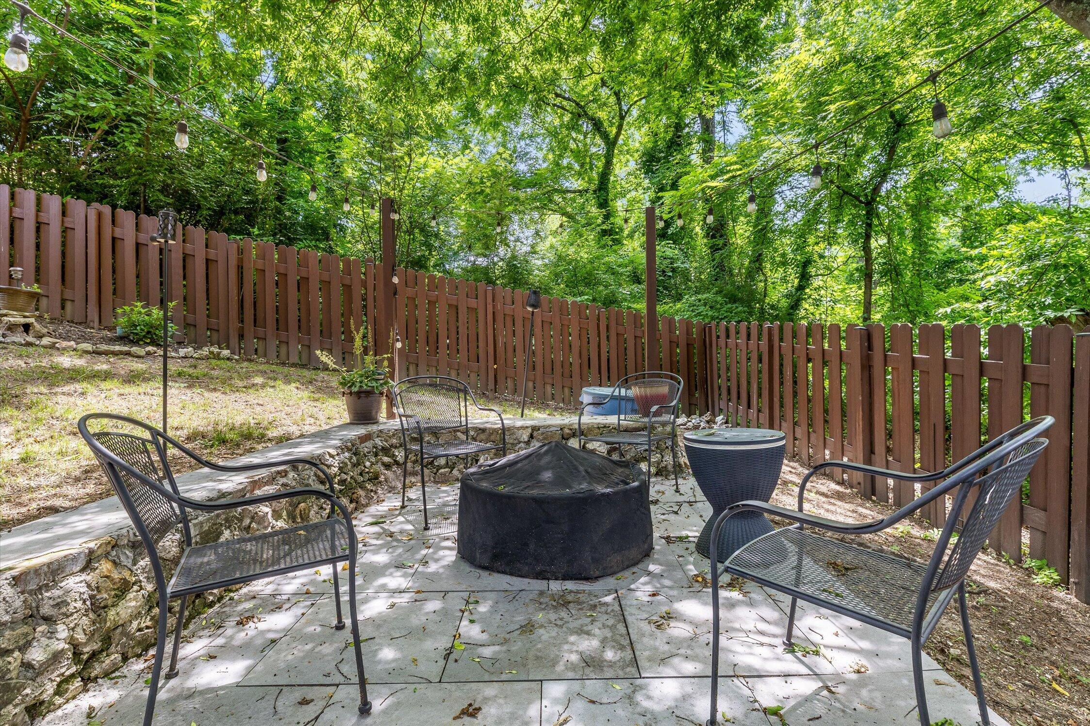 3403 Alta Vista Drive