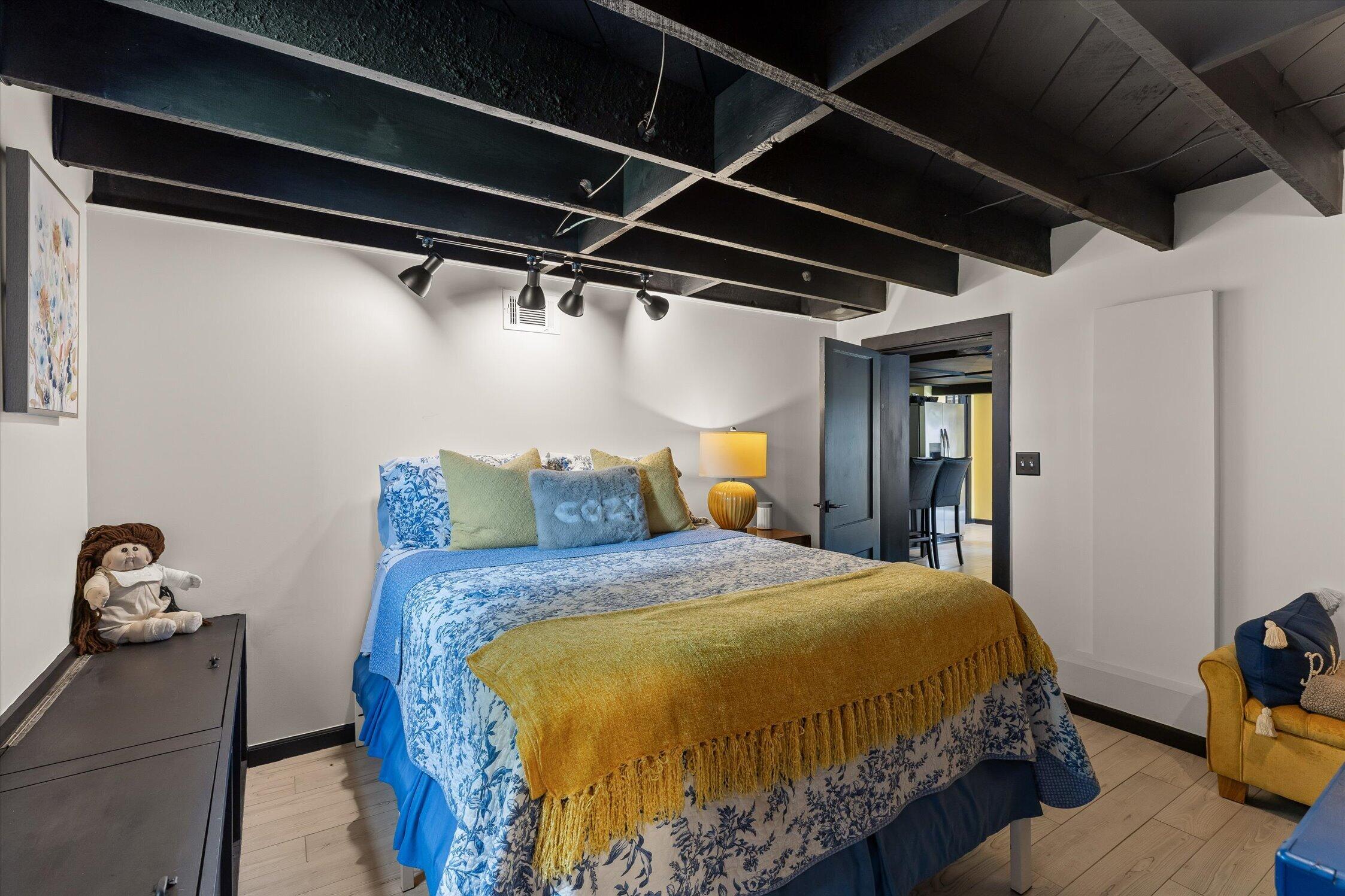 3403 Alta Vista Drive