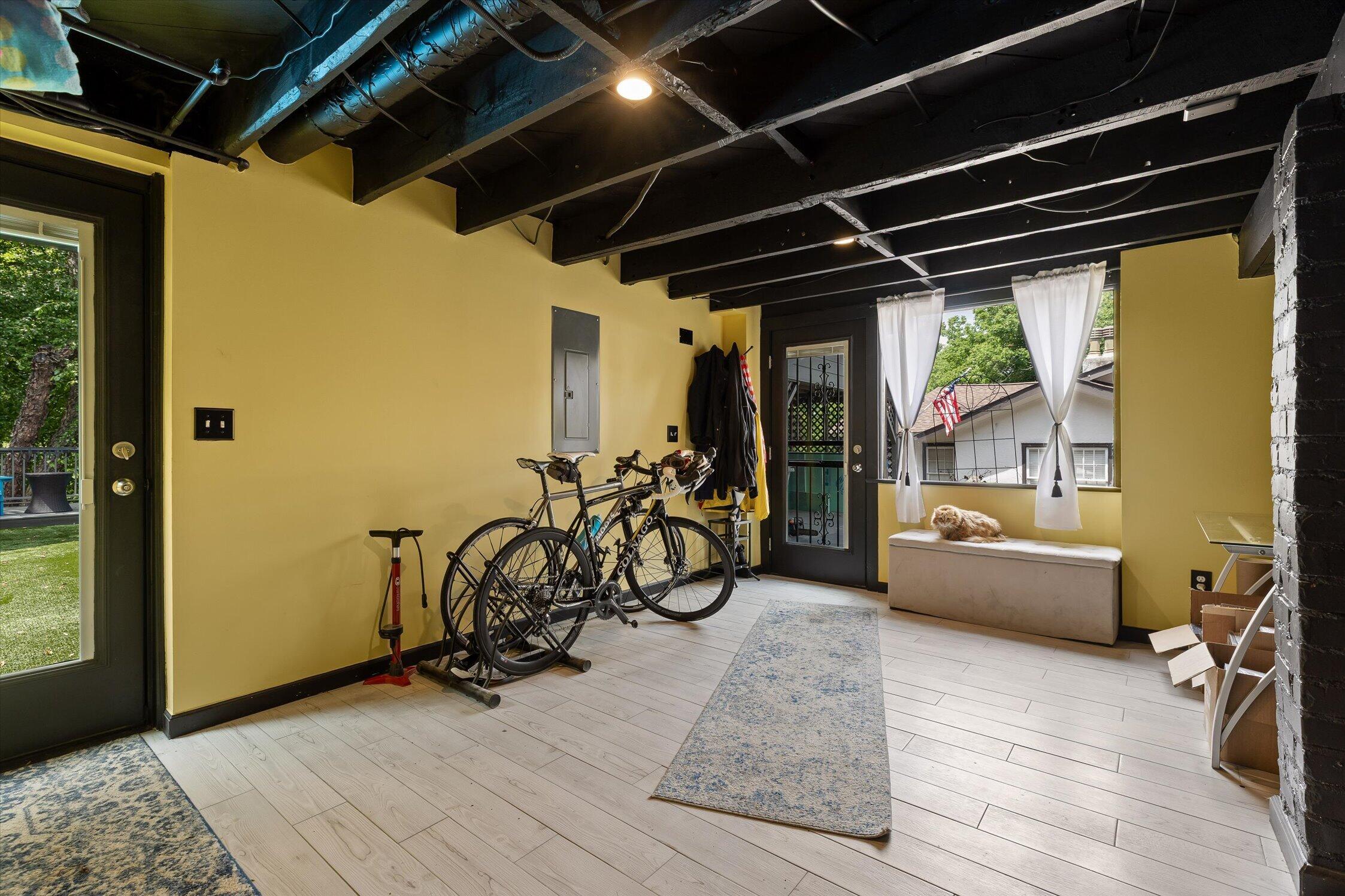 3403 Alta Vista Drive