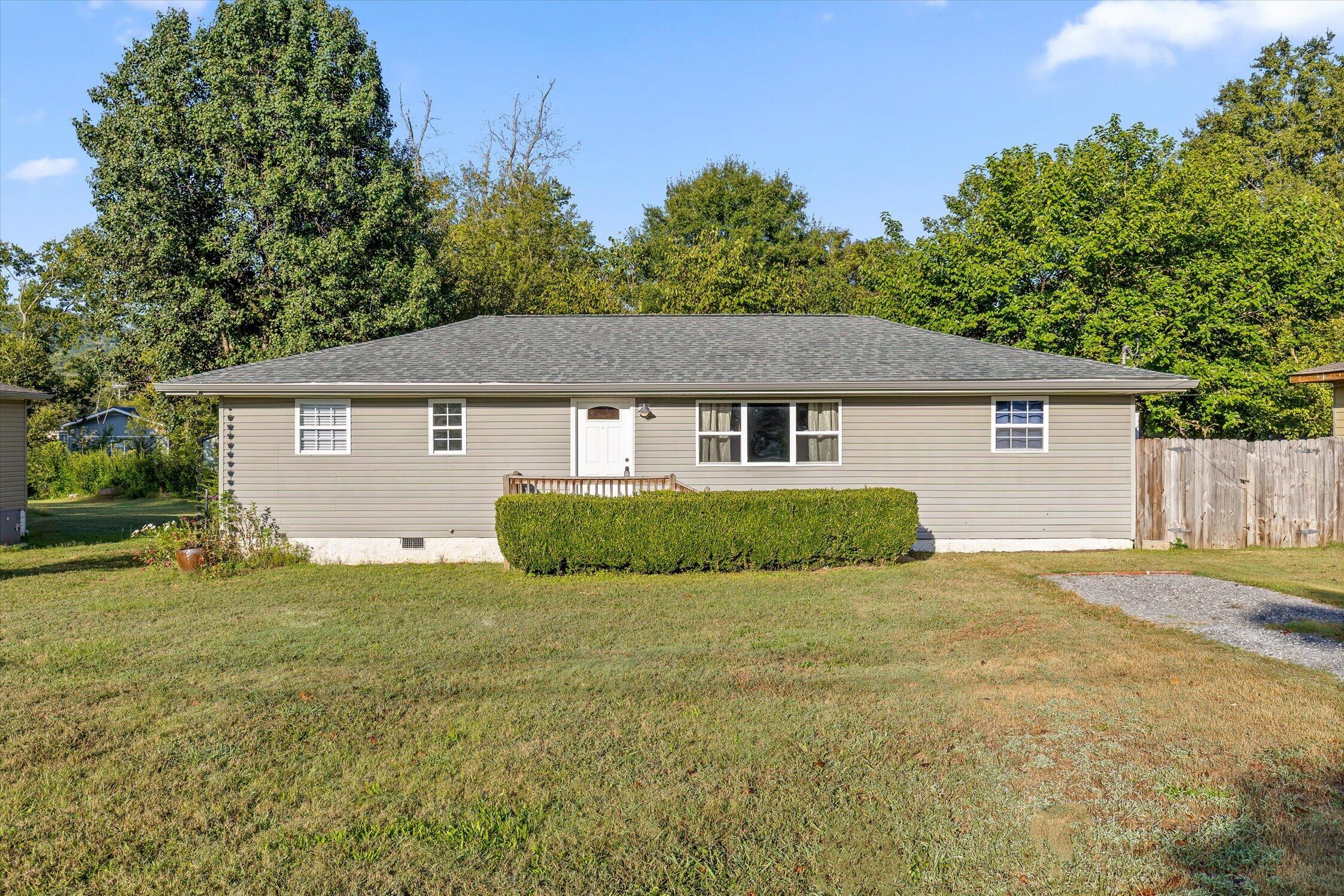 1321 Raydine Lane