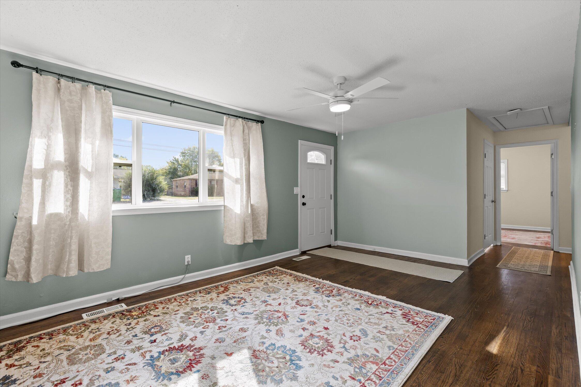 1321 Raydine Lane