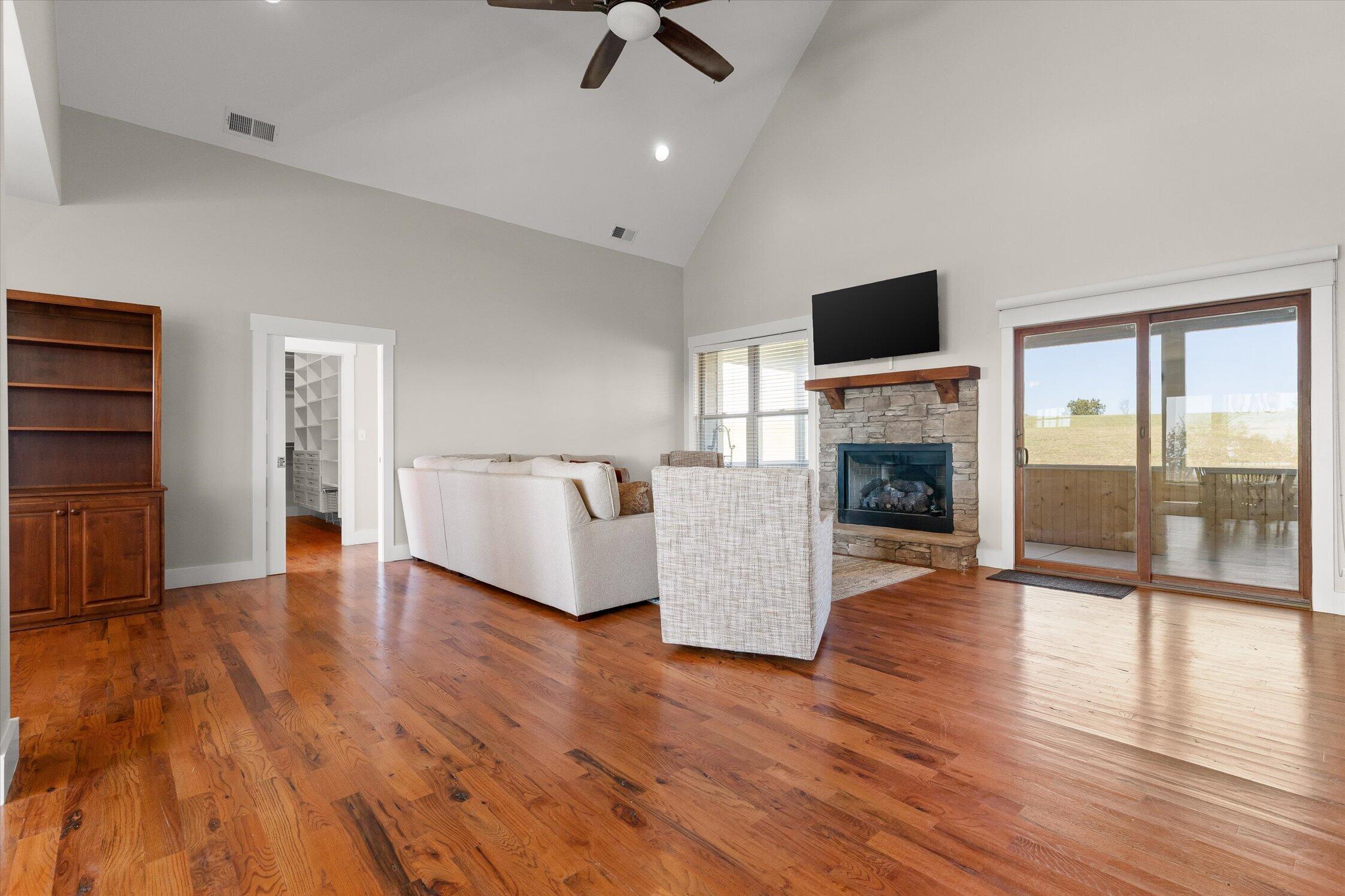 250 Sunset Circle