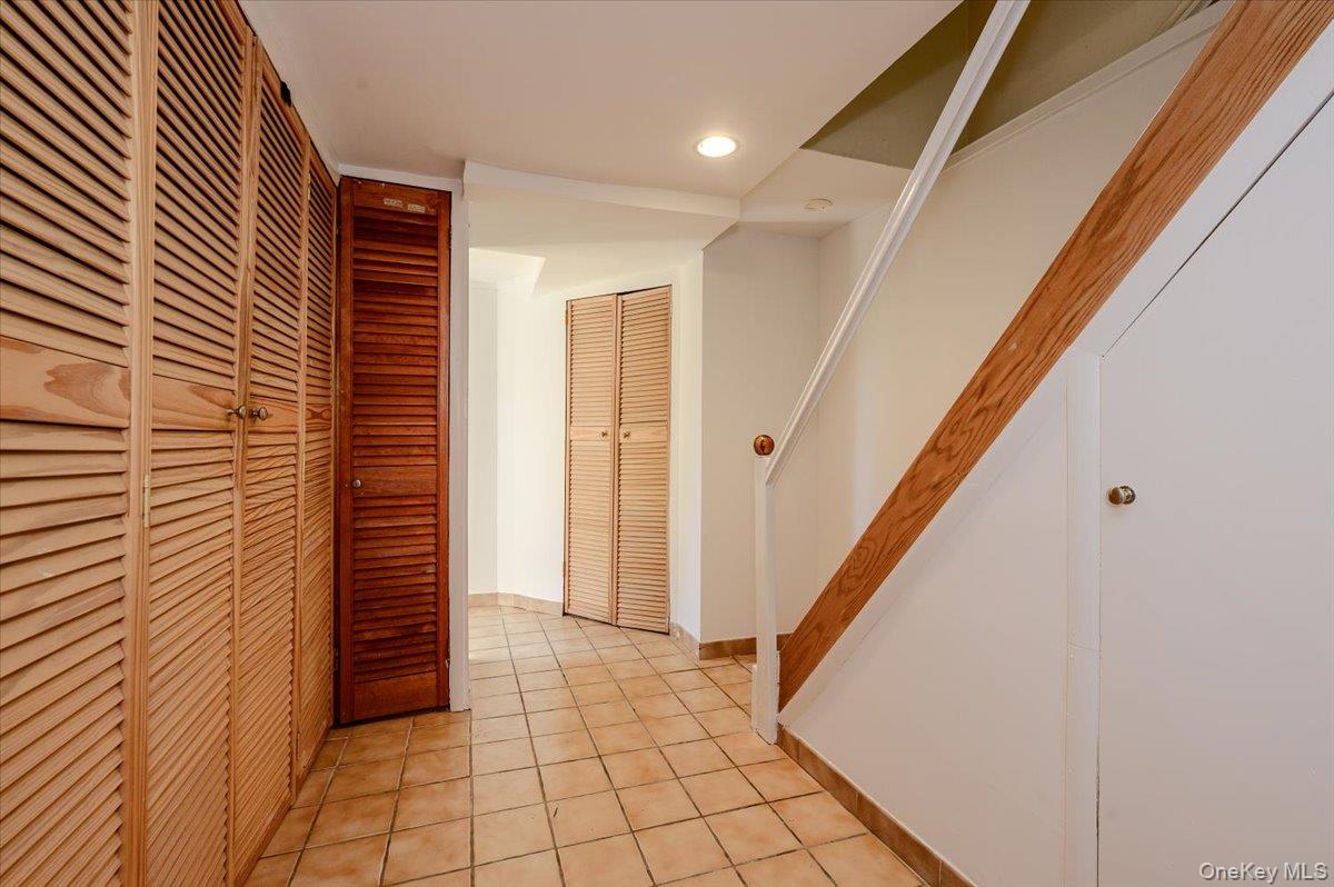3855 Douglaston Parkway