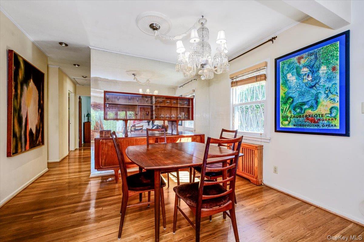 3855 Douglaston Parkway