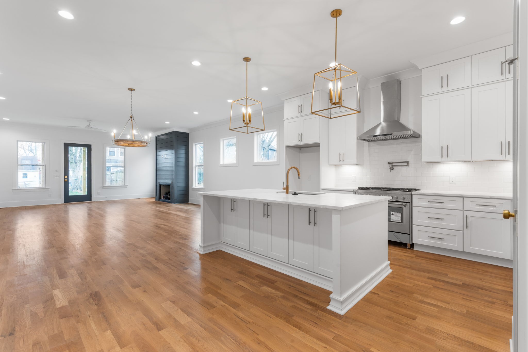 6361B Alamo Pl