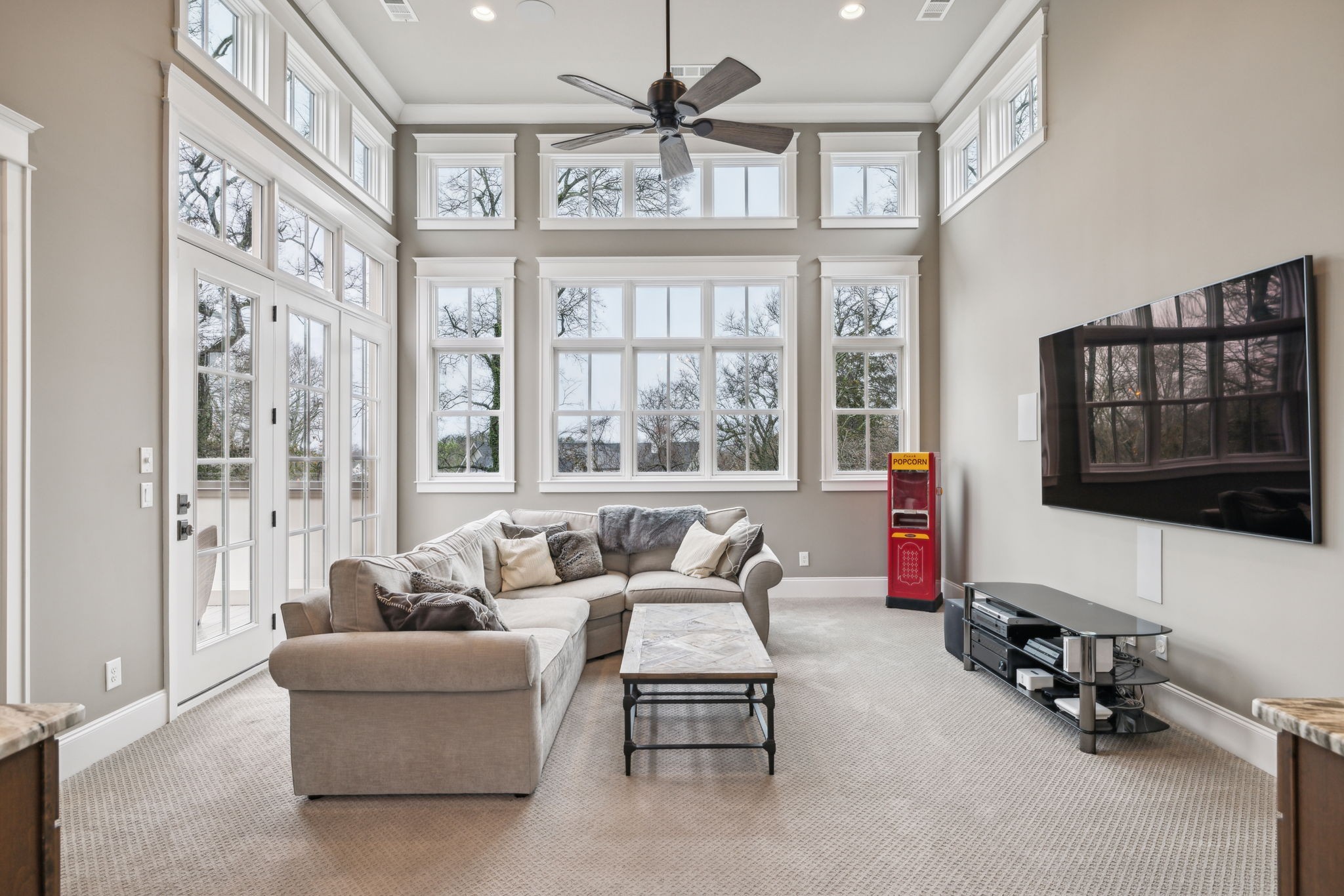 1606 Windy Ridge Dr