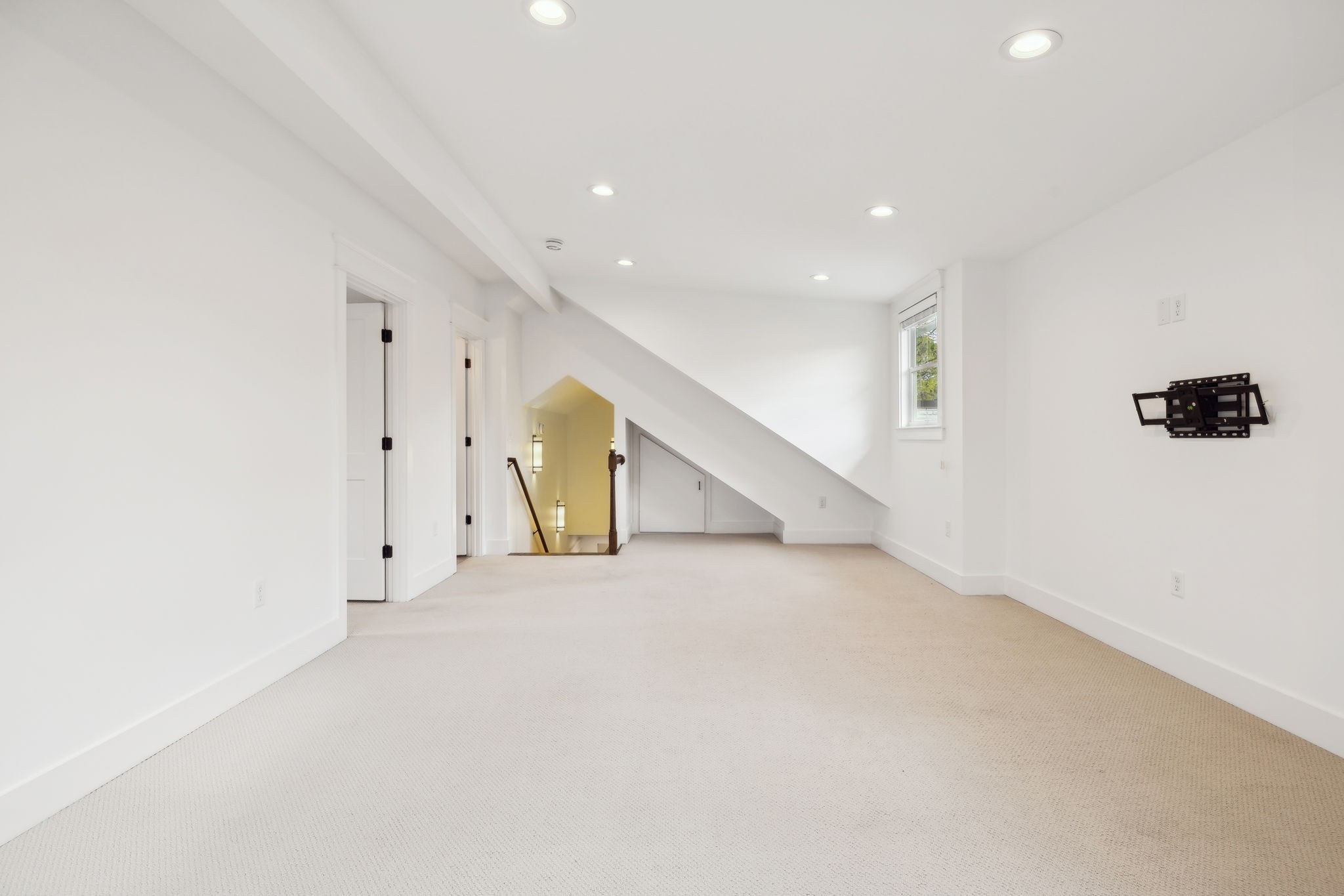 1225 Davidson Rd