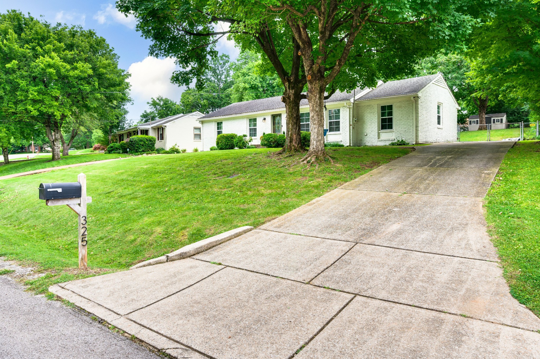325 Binkley Dr