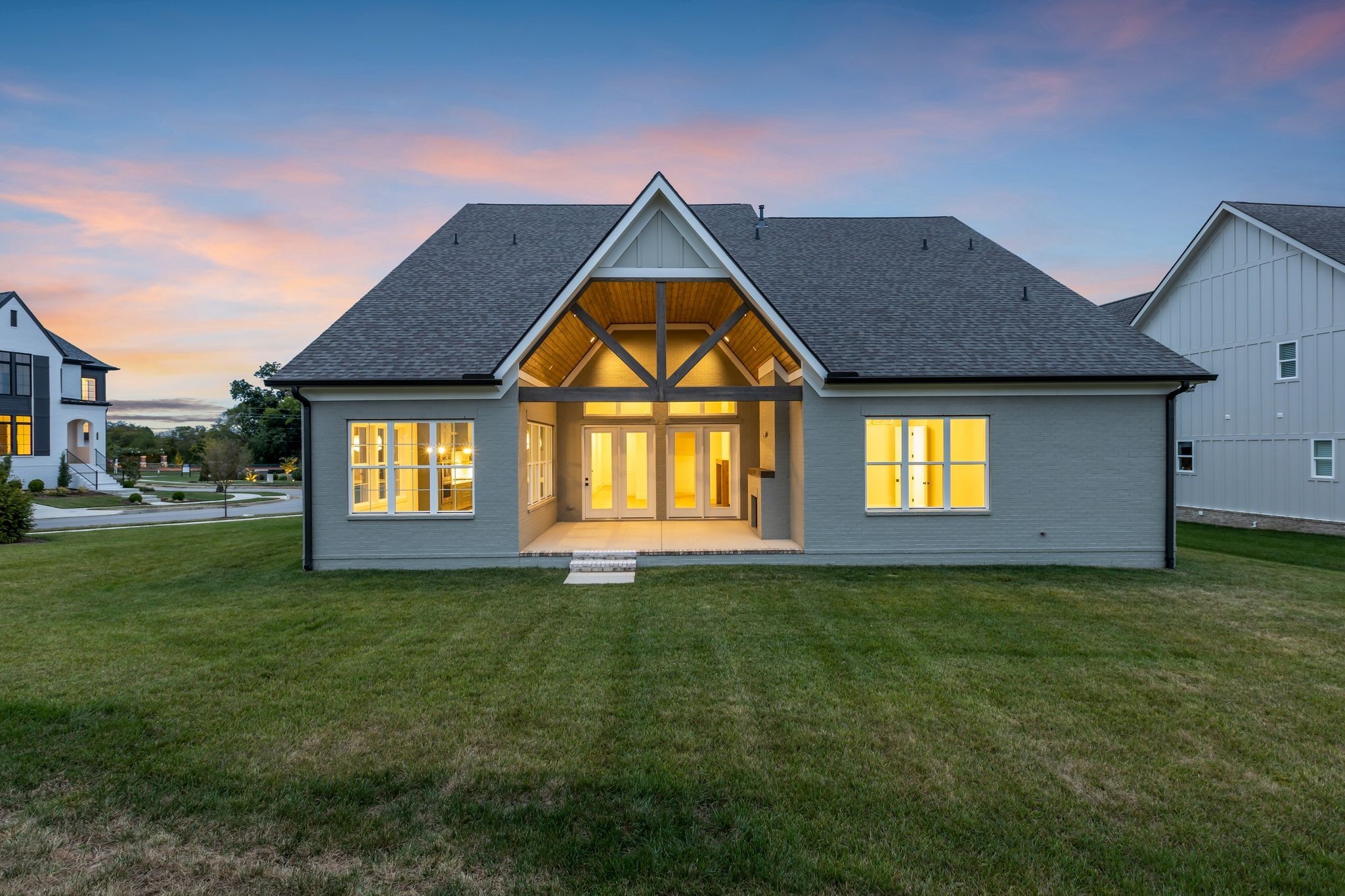 3244 Arundel Ln