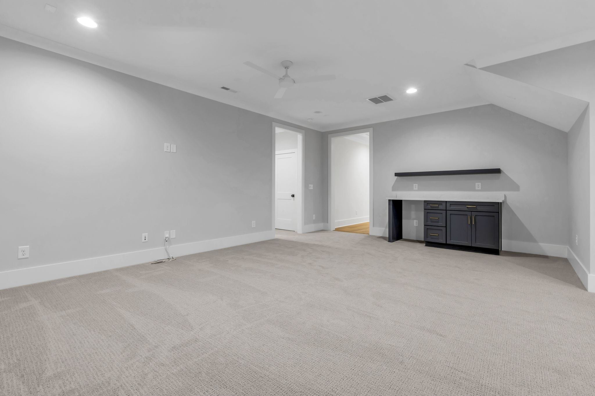 3244 Arundel Ln