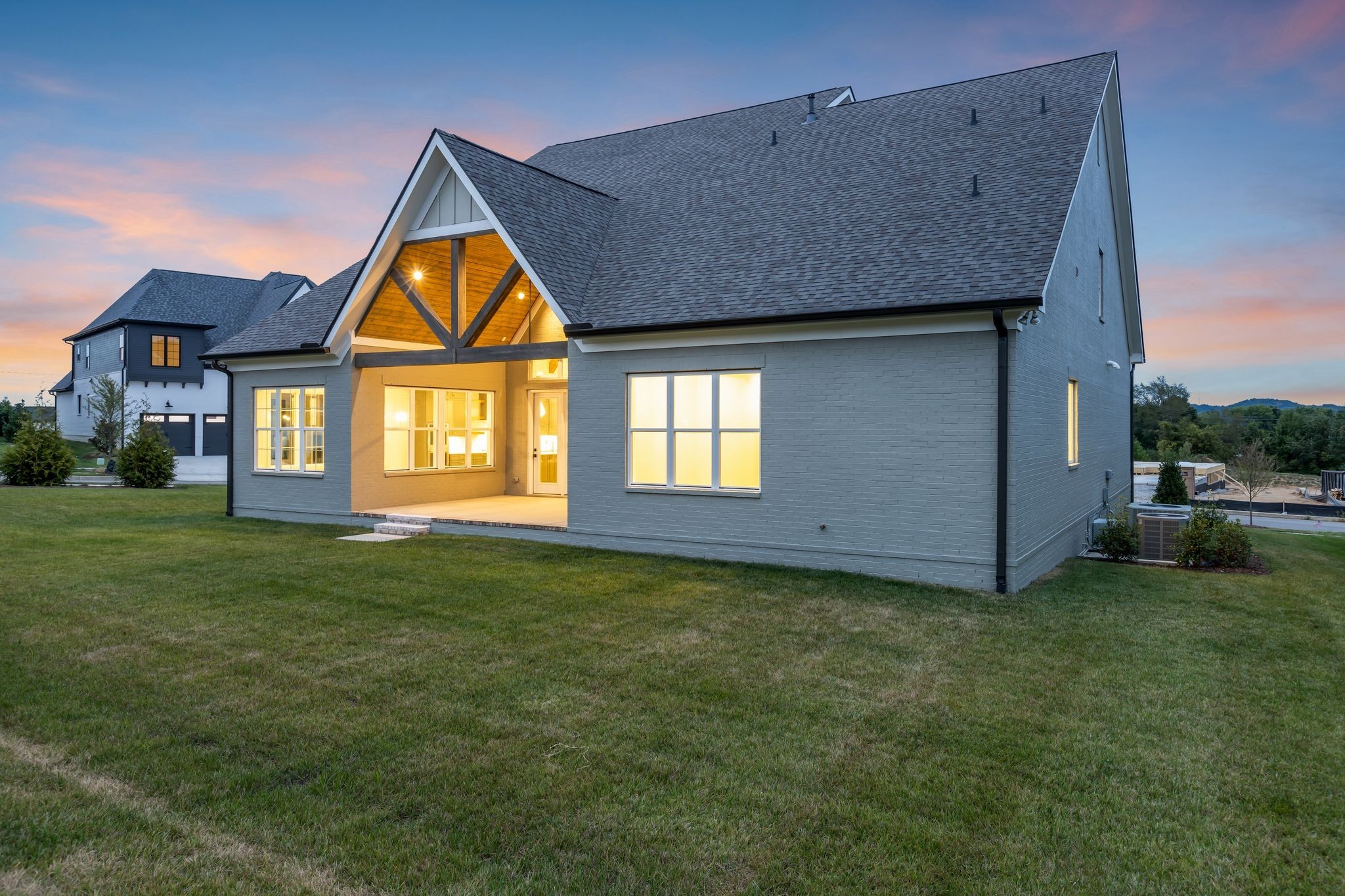3244 Arundel Ln