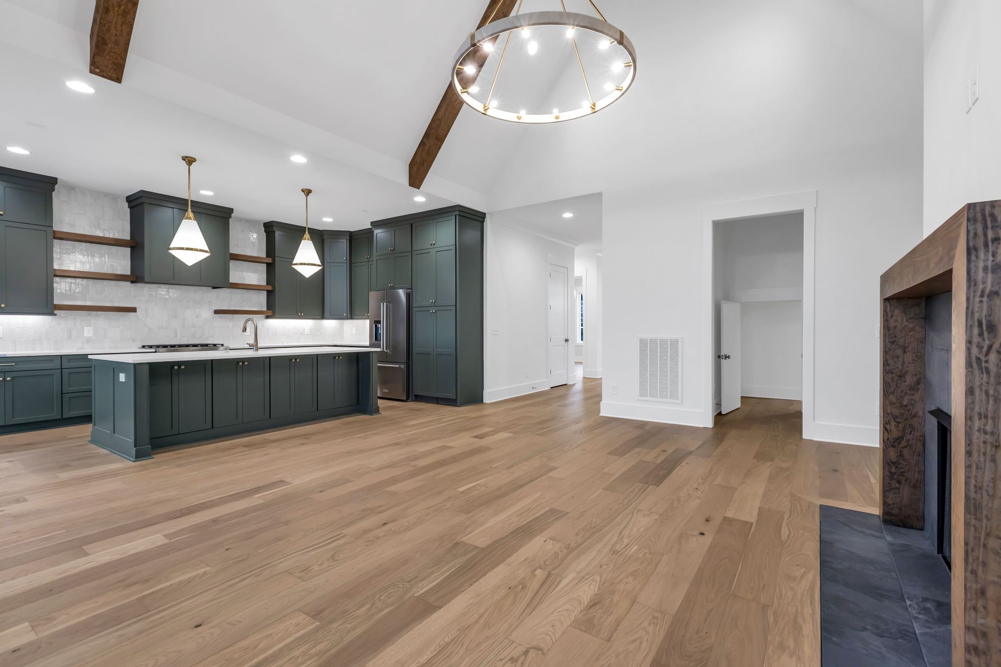 3244 Arundel Ln