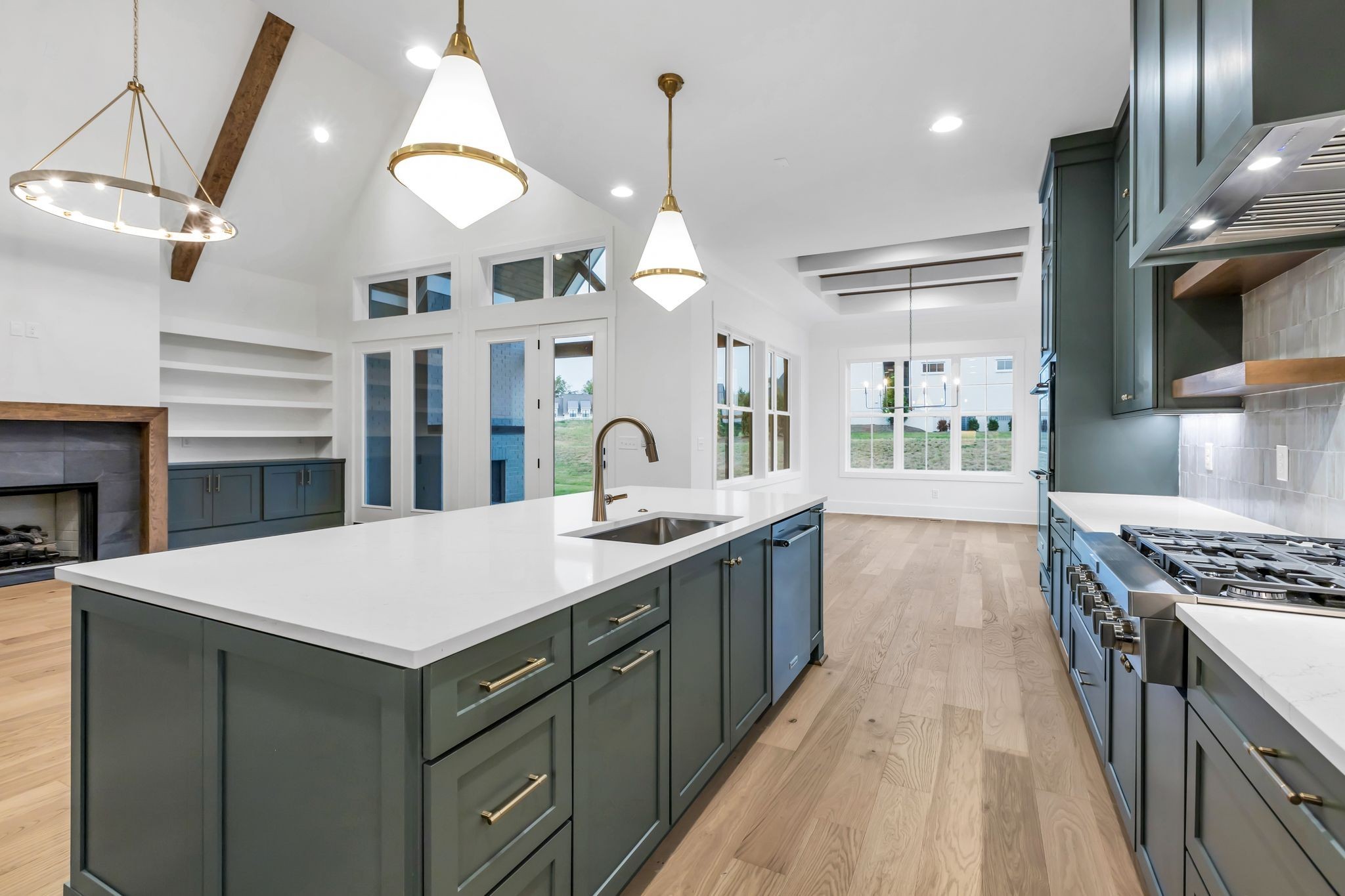 3244 Arundel Ln