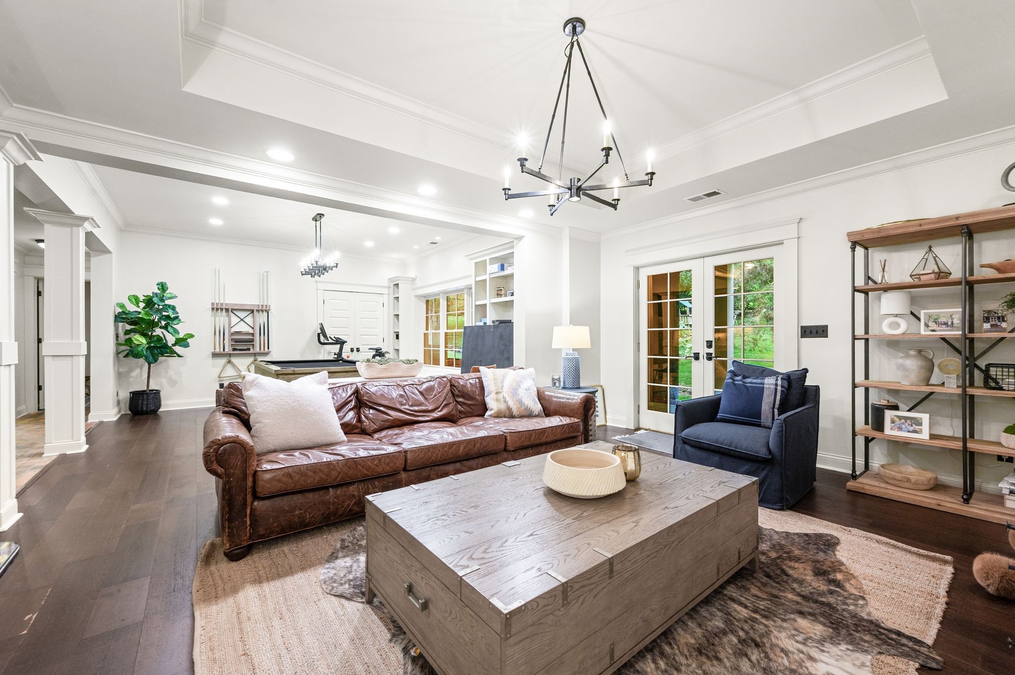 110 Balleroy Dr