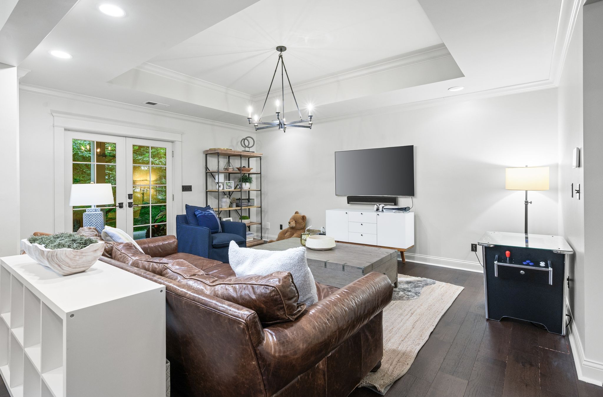 110 Balleroy Dr