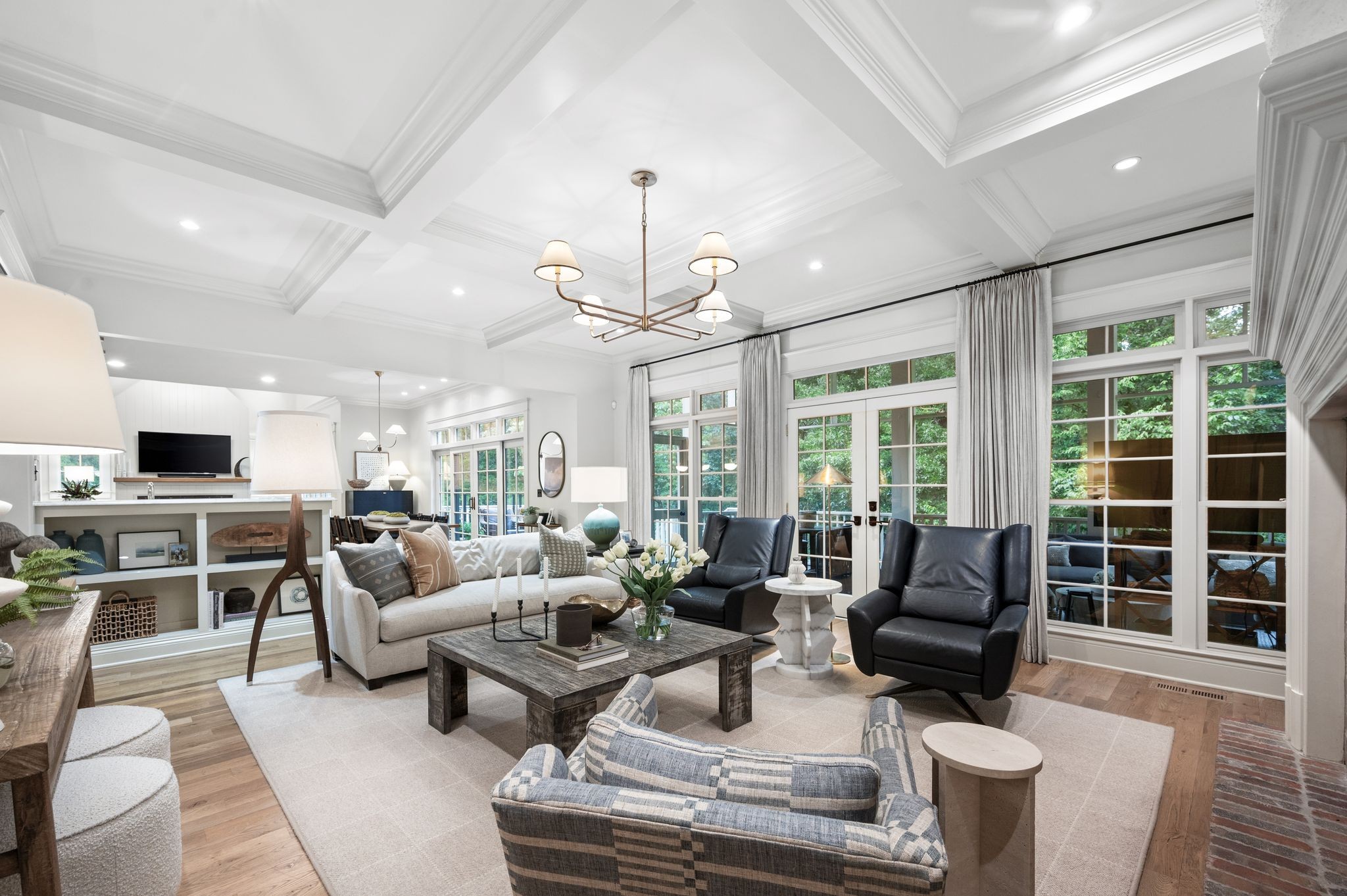 110 Balleroy Dr