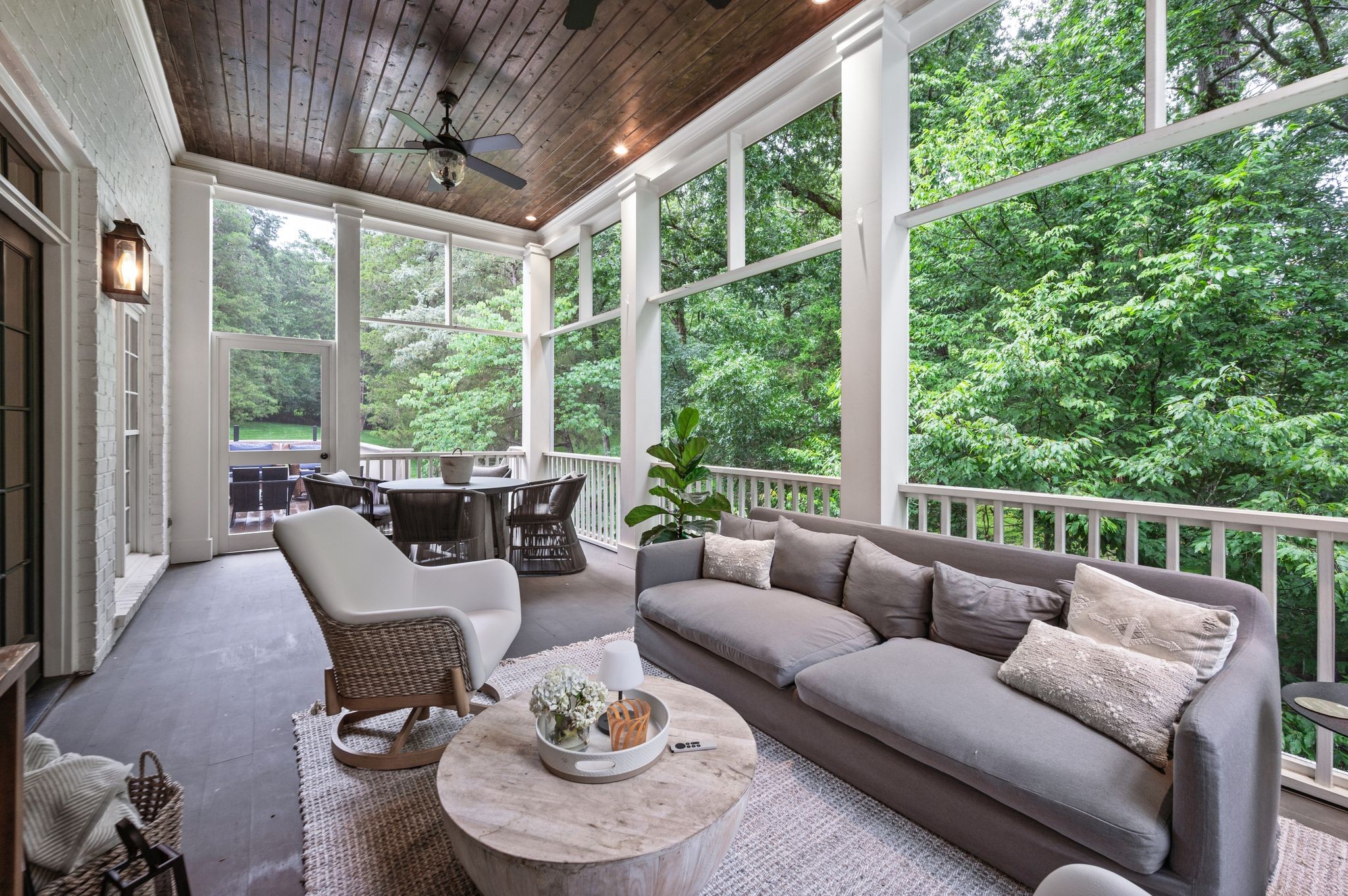 110 Balleroy Dr