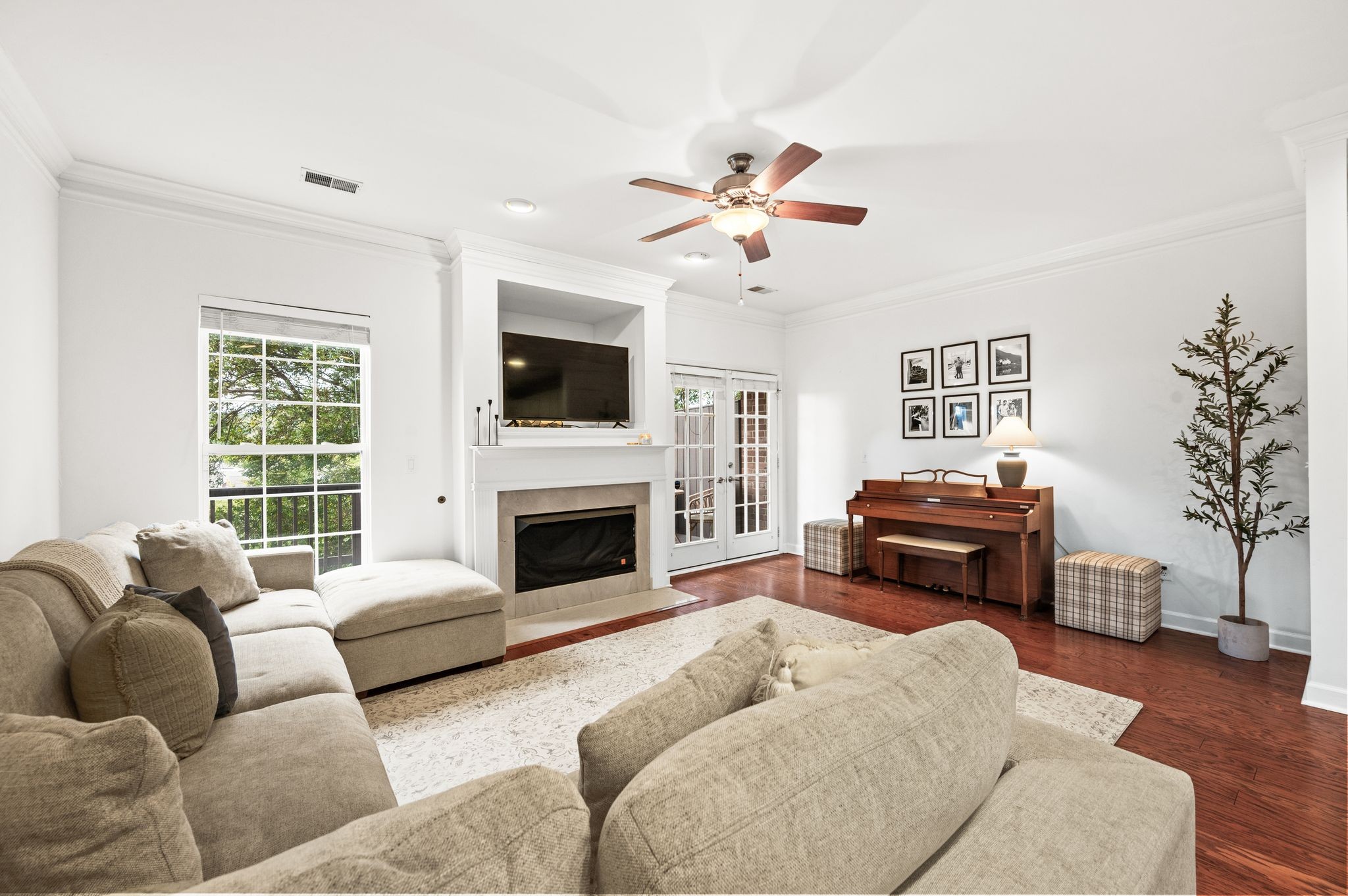 1819 Brentwood Pointe