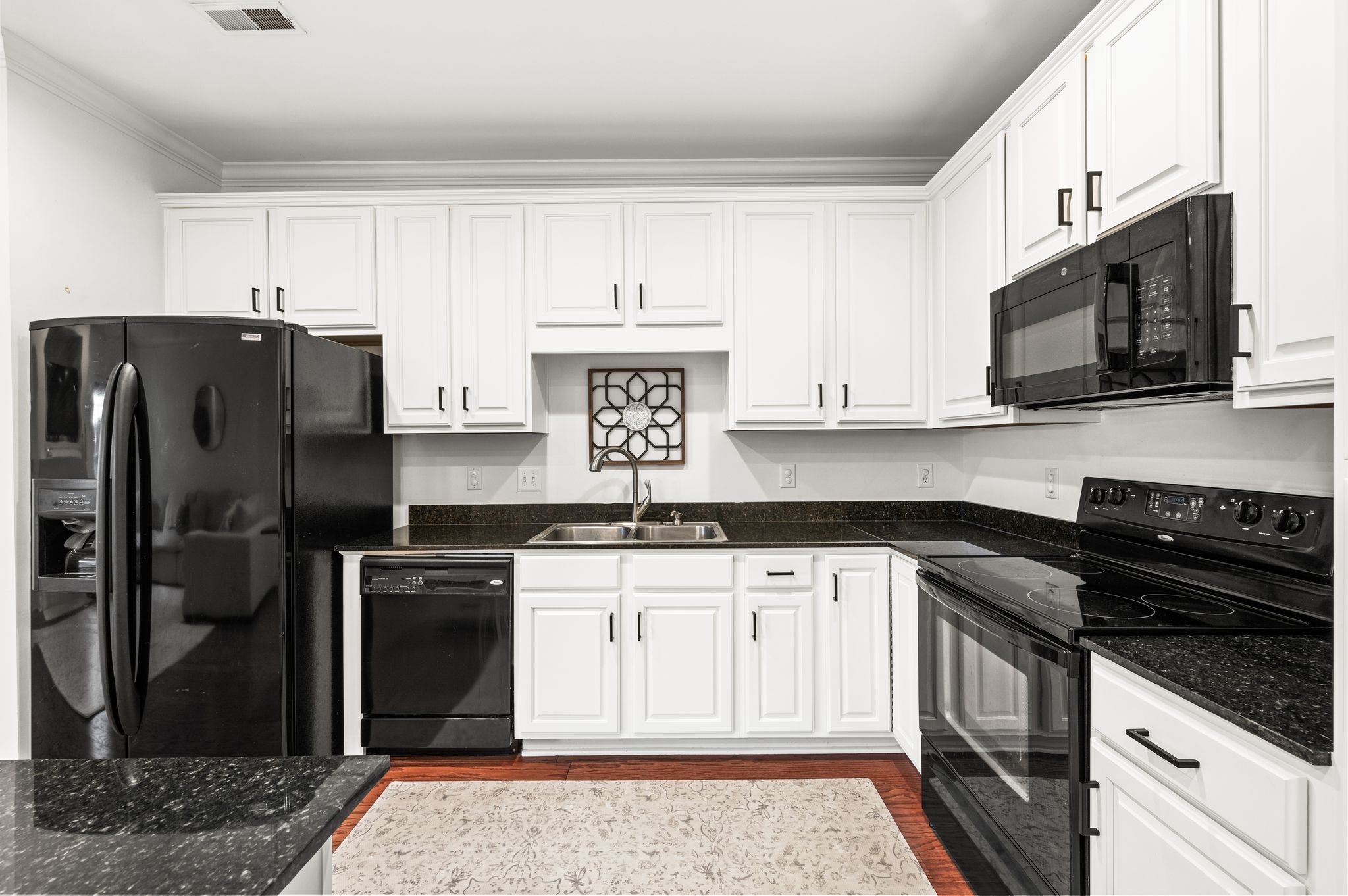 1819 Brentwood Pointe