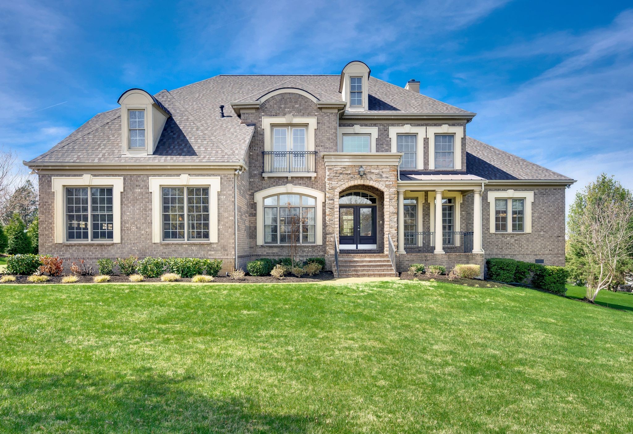 1811 Charity Dr