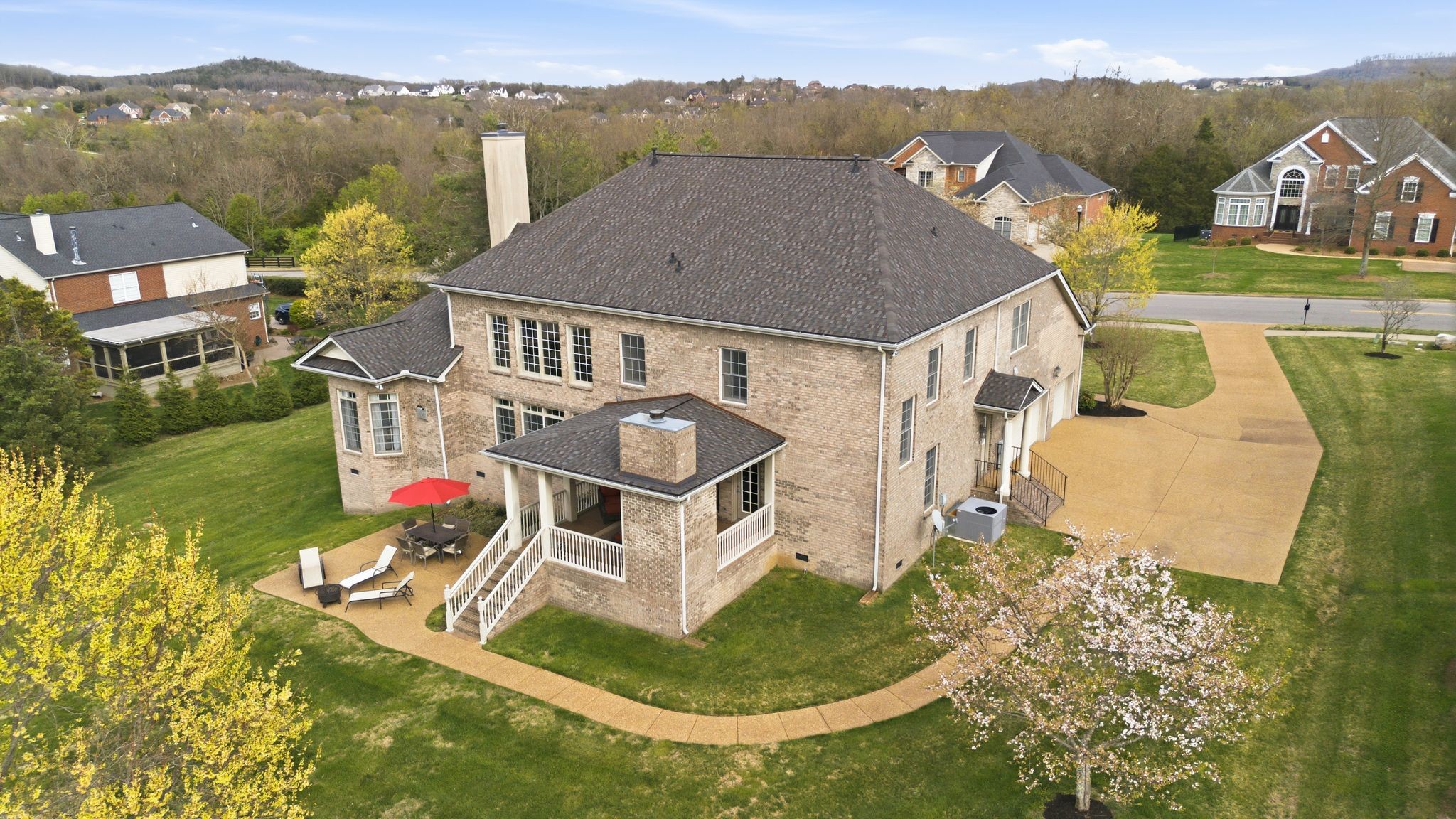 1811 Charity Dr