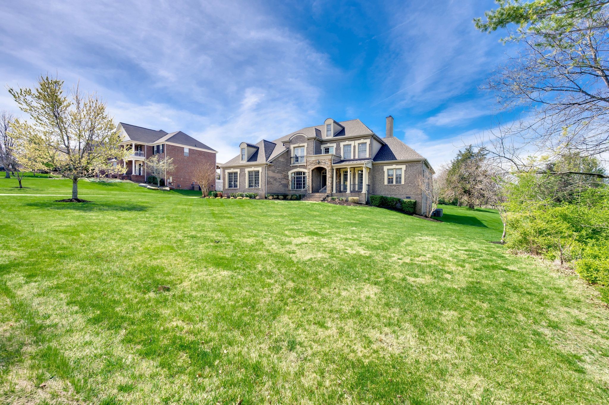 1811 Charity Dr