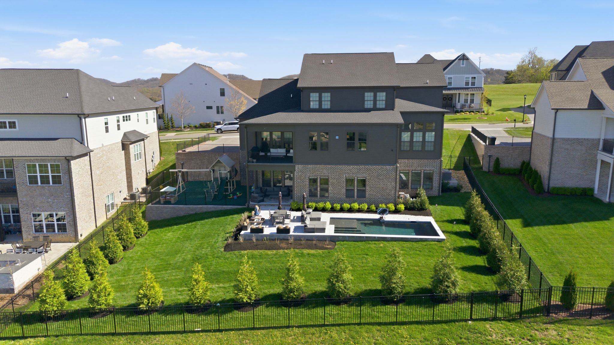 1008 Lawson Ln