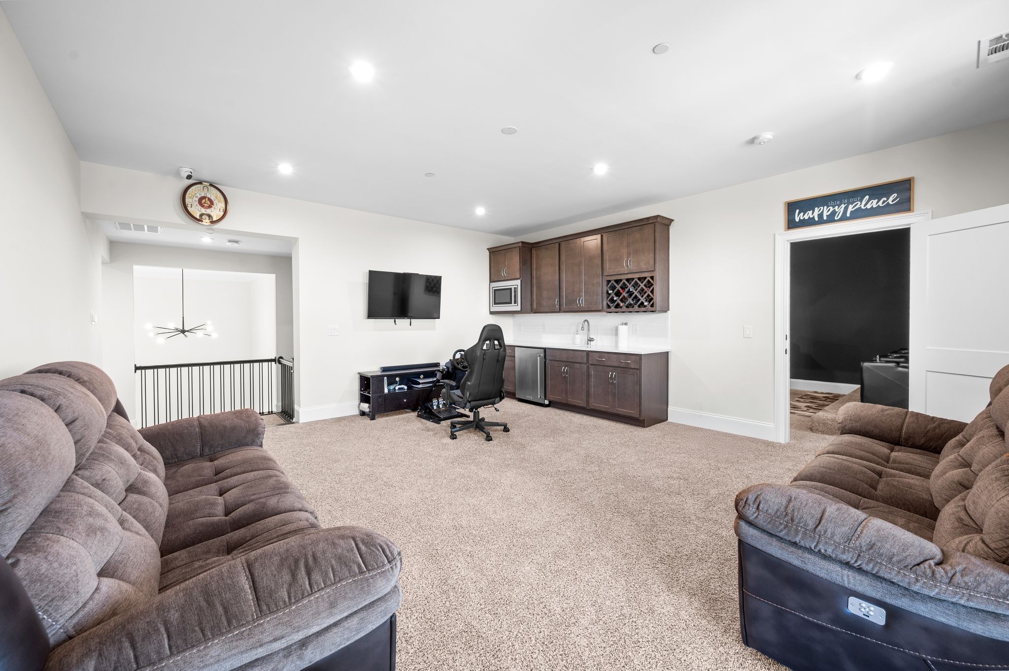 1132 Angela Ann Ct
