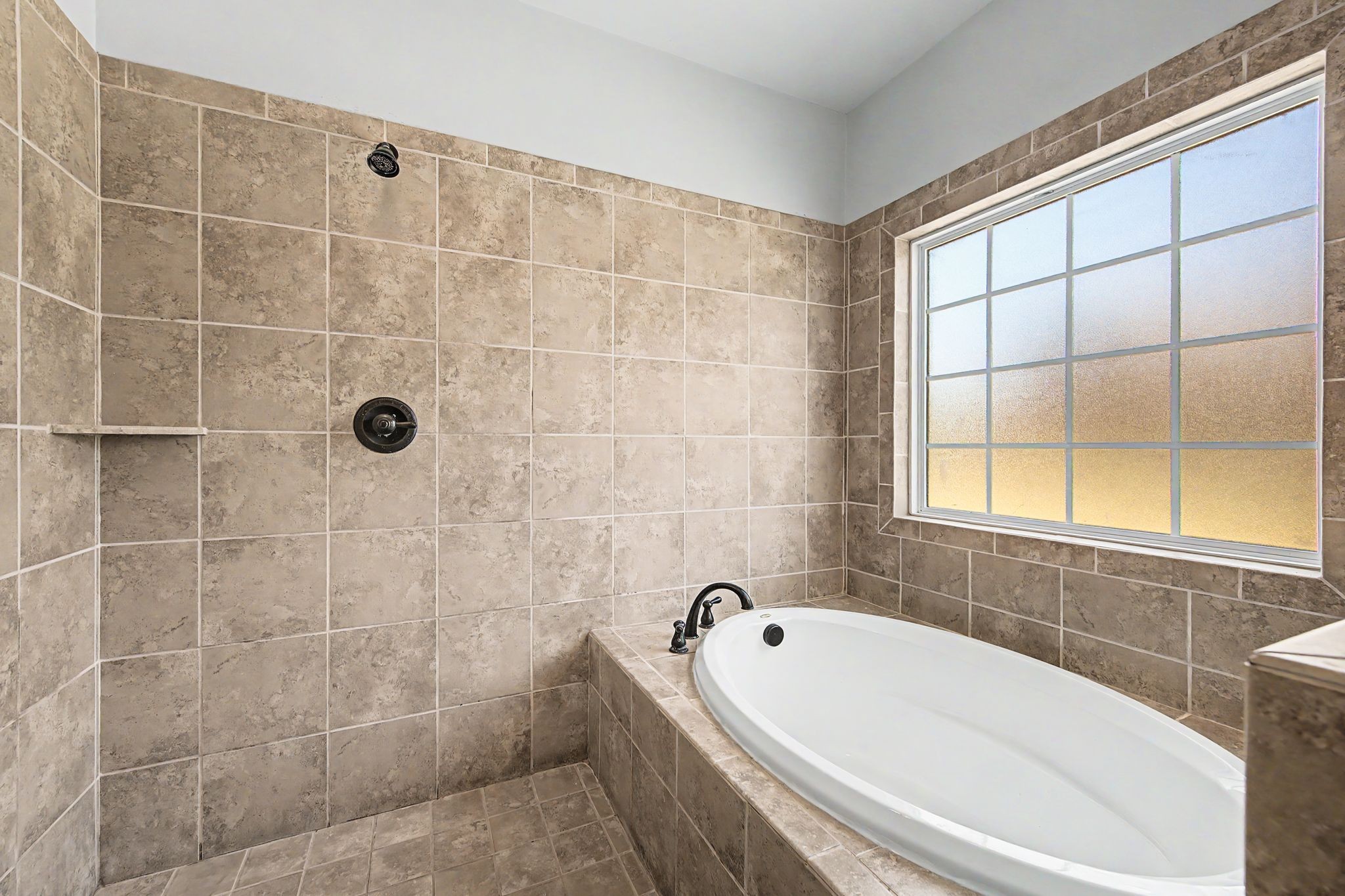 1241 Plumeria Pl