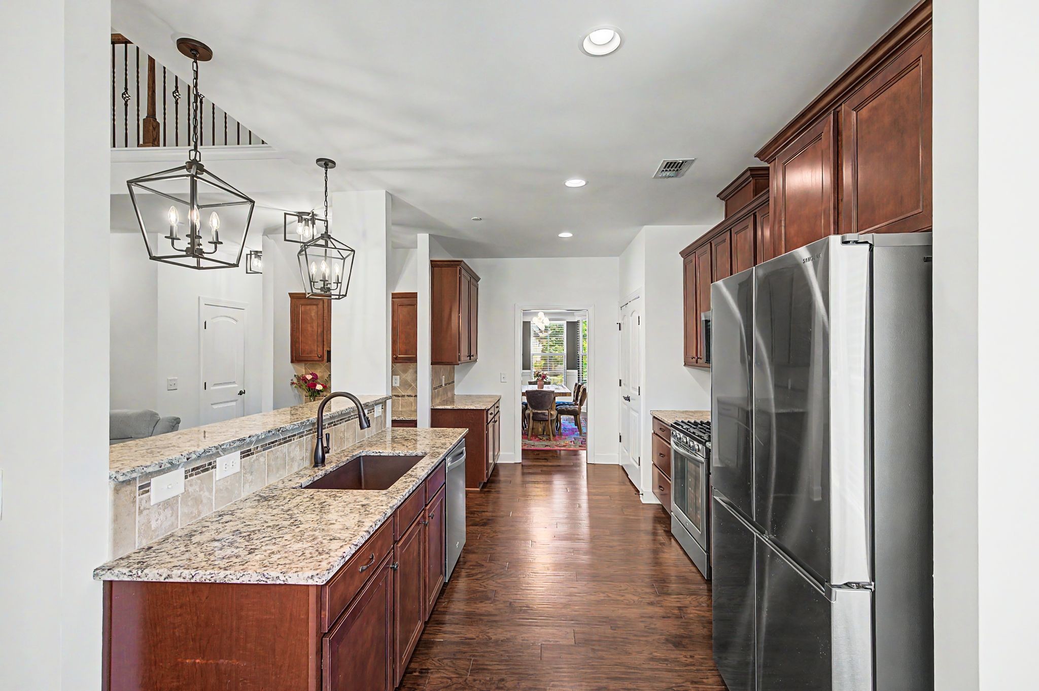 1241 Plumeria Pl