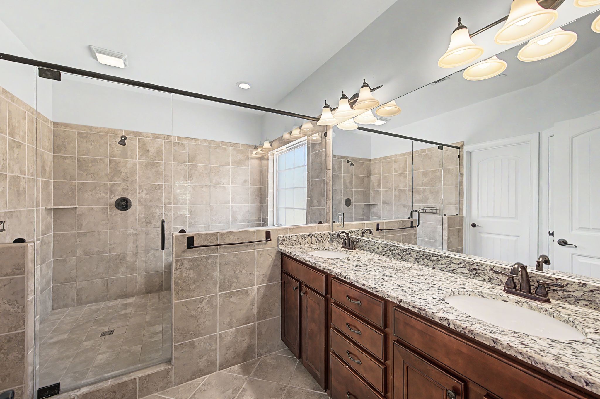 1241 Plumeria Pl