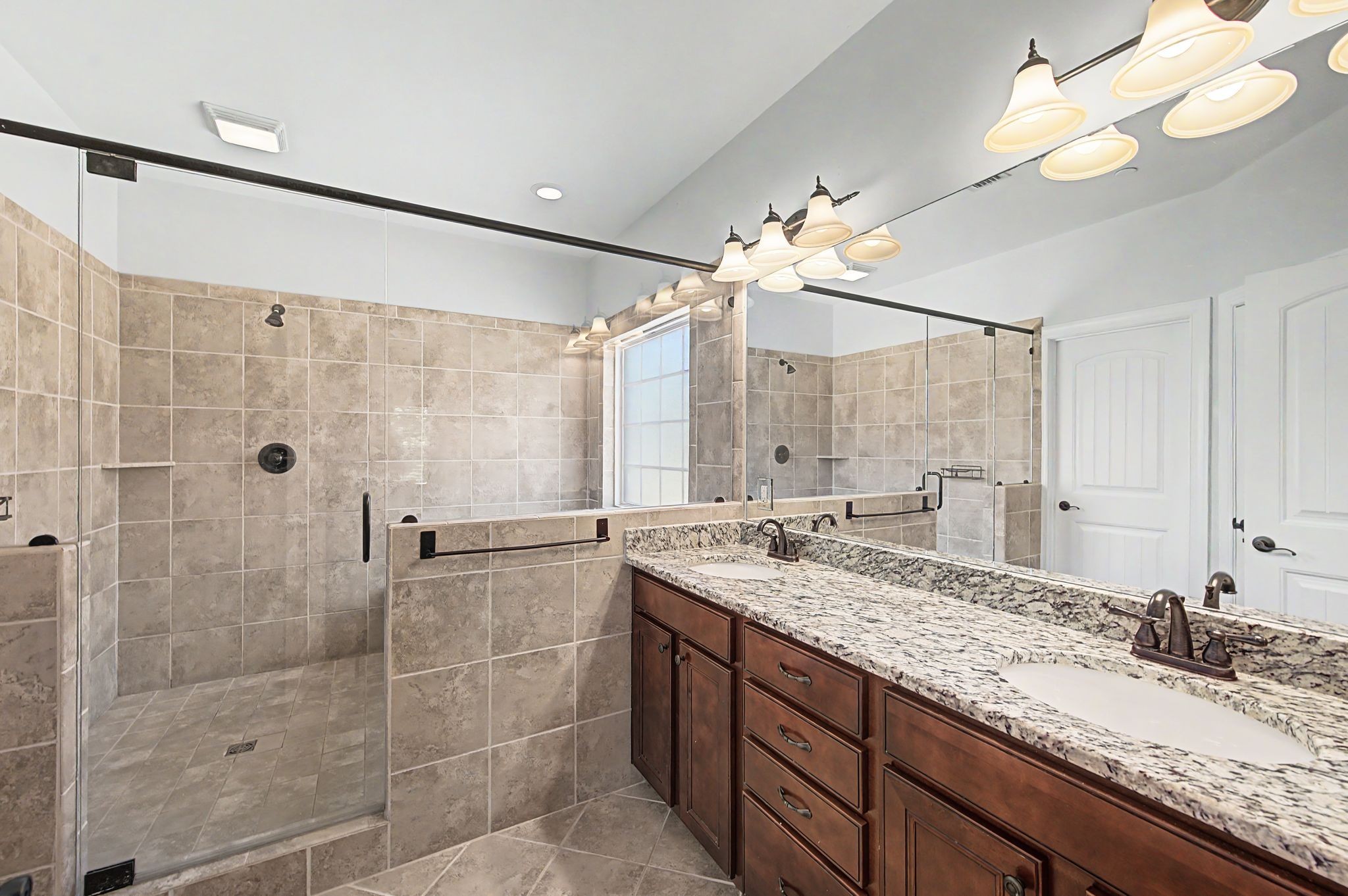 1241 Plumeria Pl