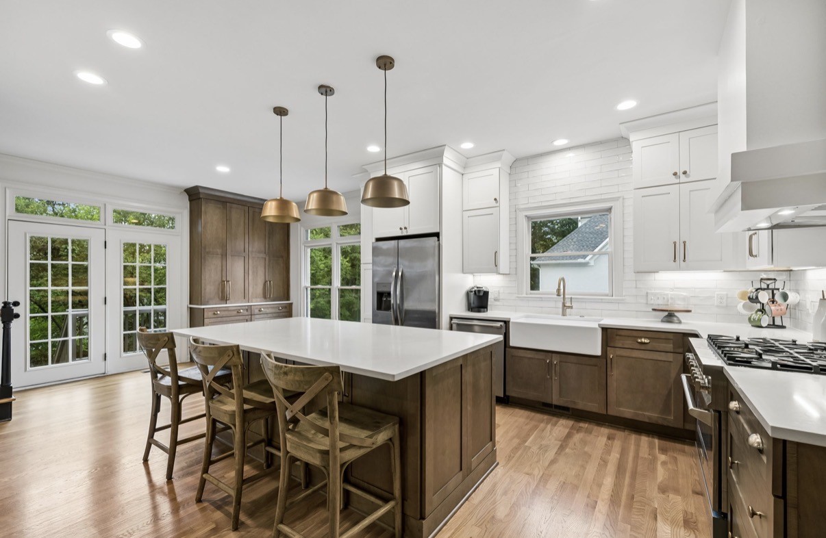 9441 Highwood Hill Rd