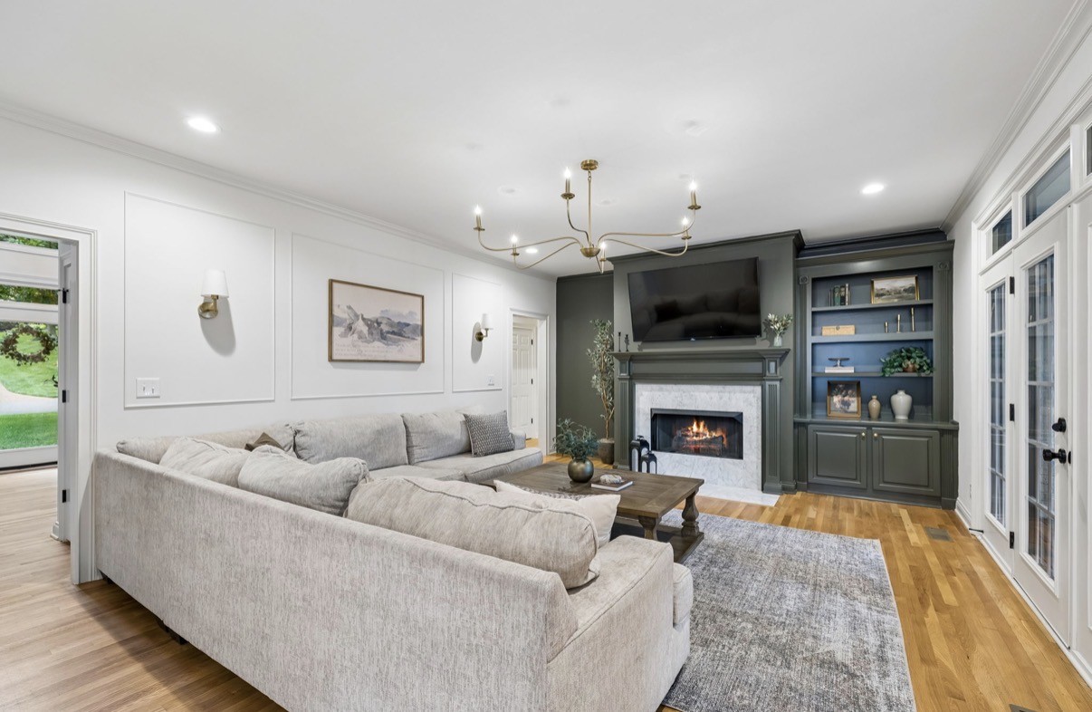 9441 Highwood Hill Rd