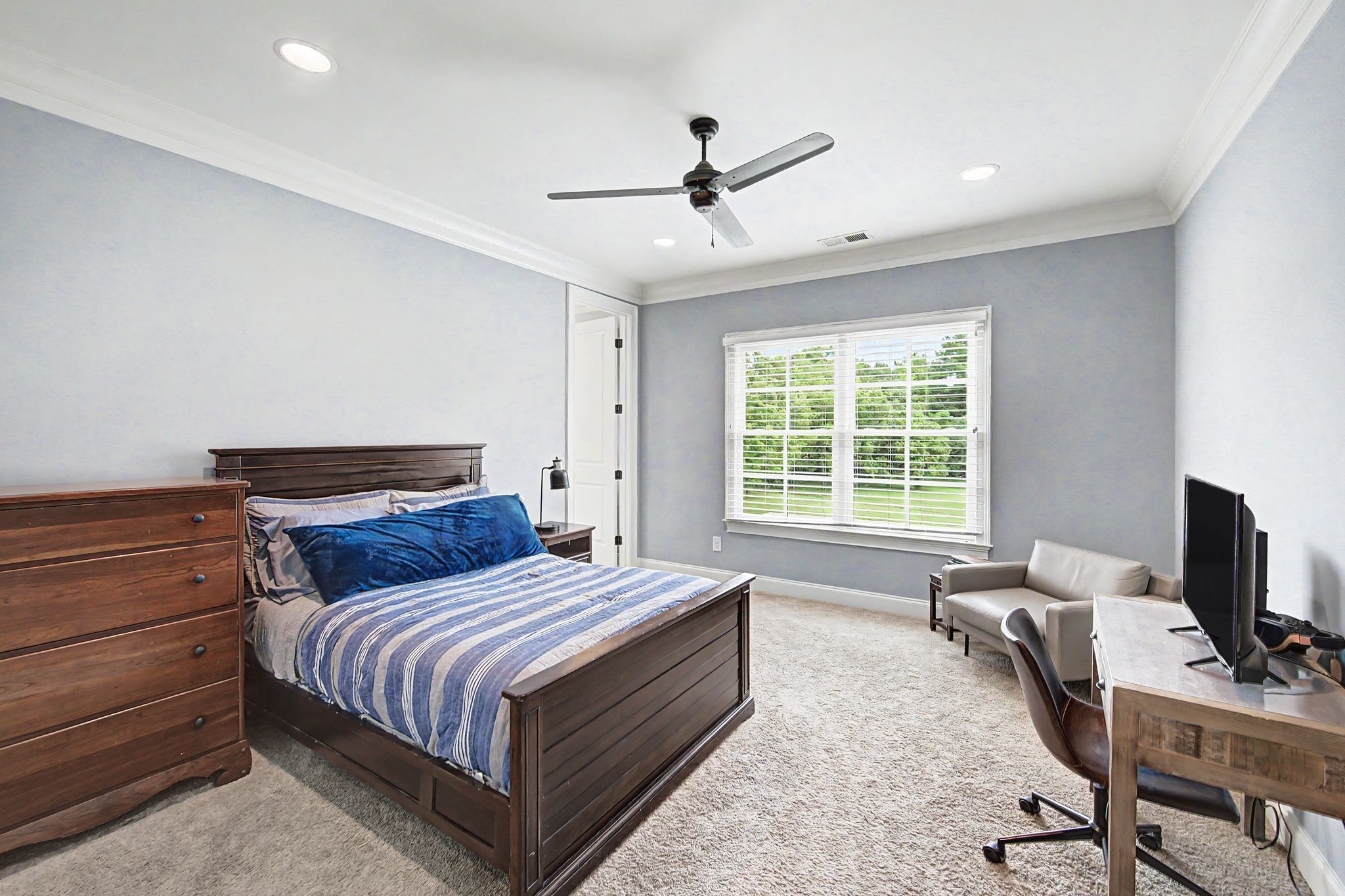 401 Belle Glen Ln