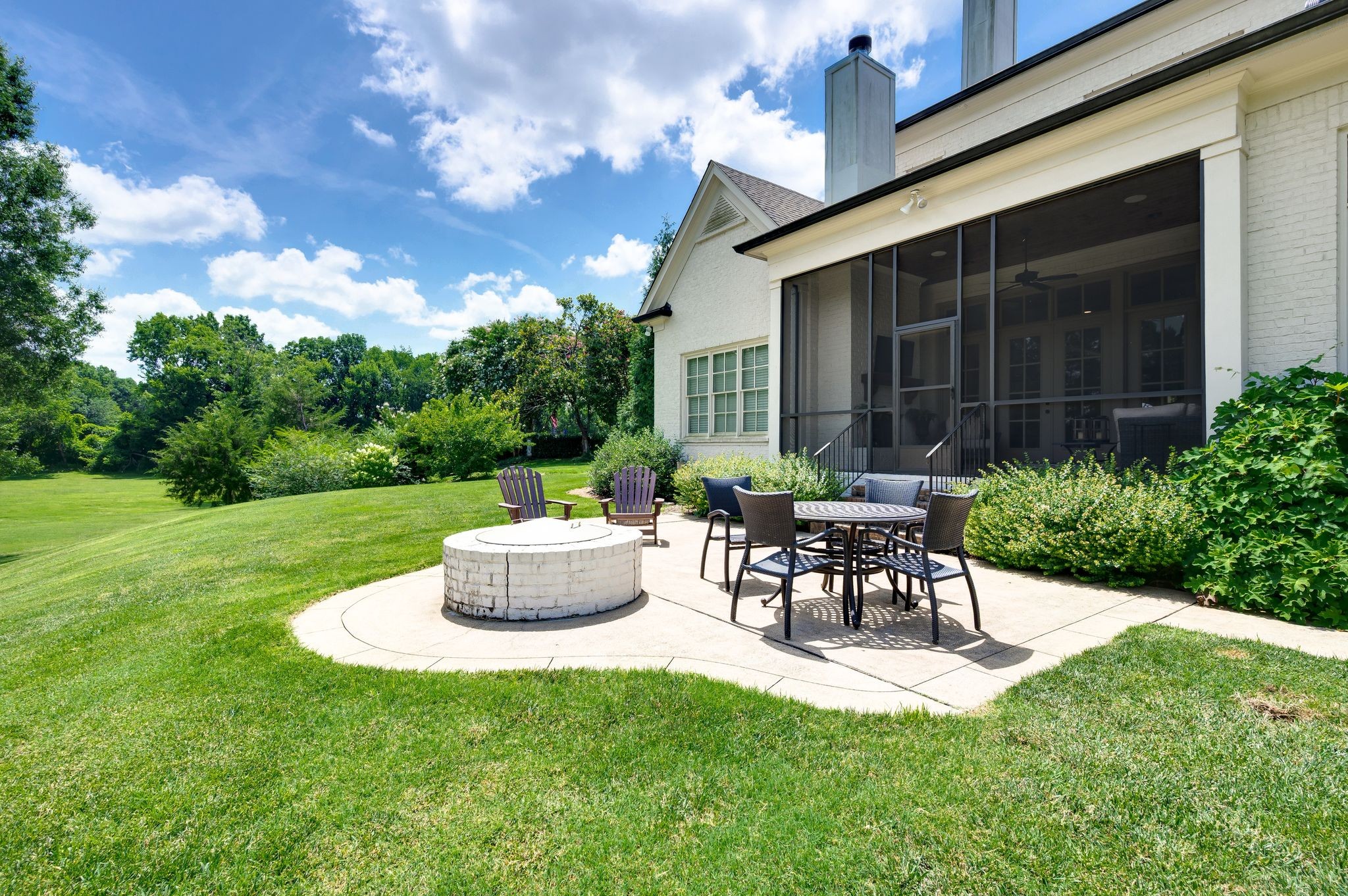 401 Belle Glen Ln