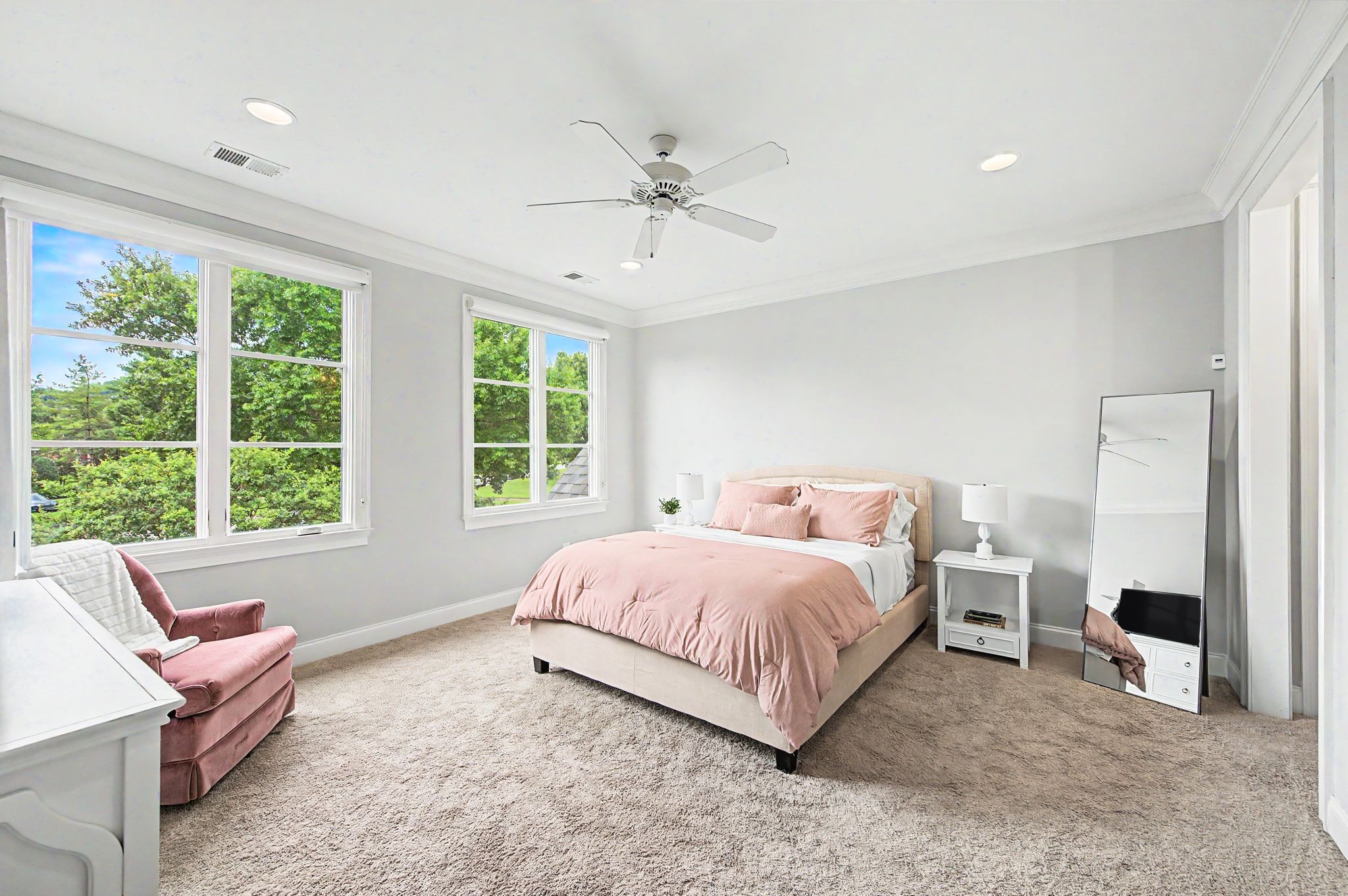 401 Belle Glen Ln